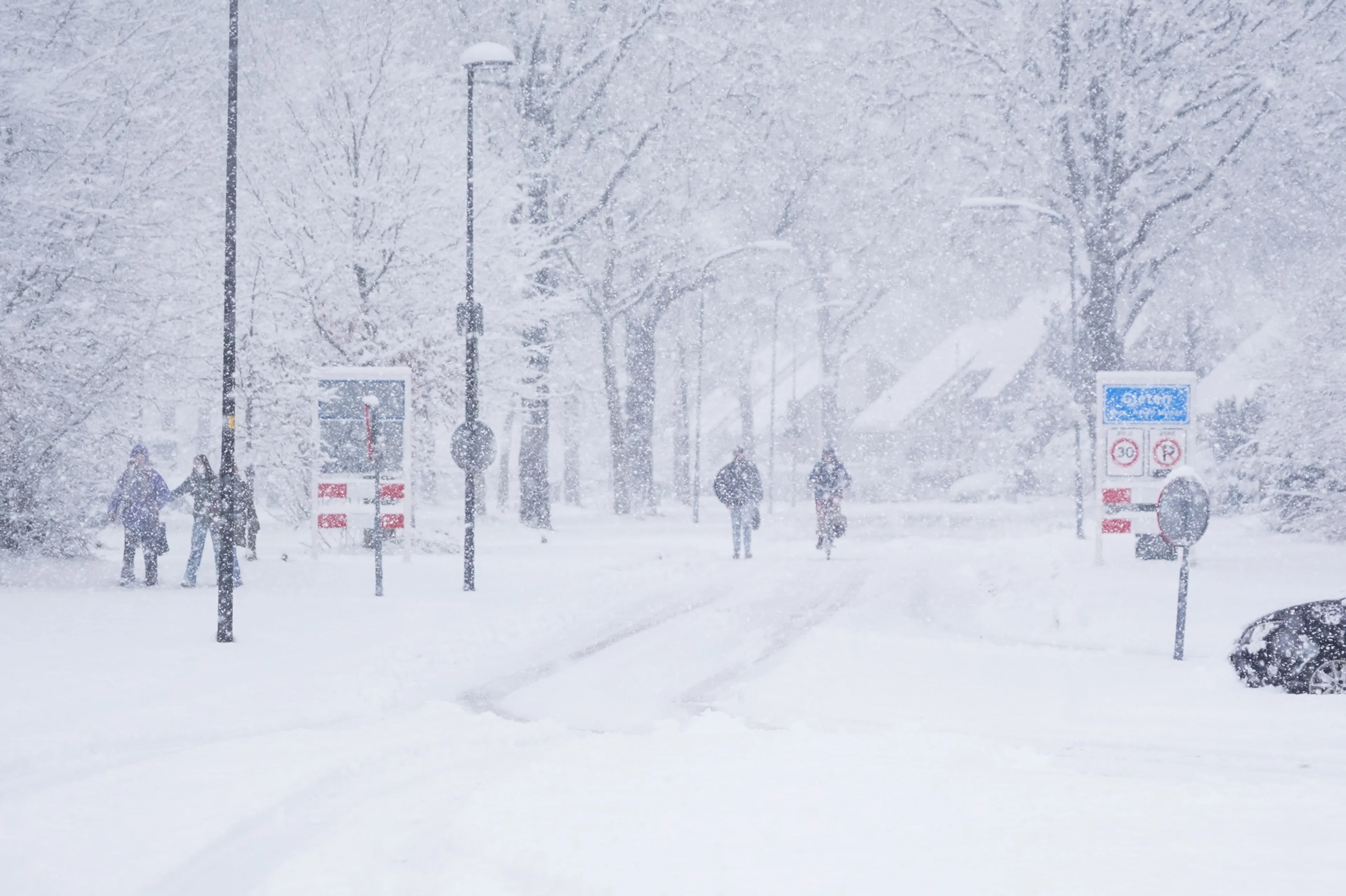 Sneeuw in noorden levert prachtige plaatjes op, maar ook 'extreme gladheid'