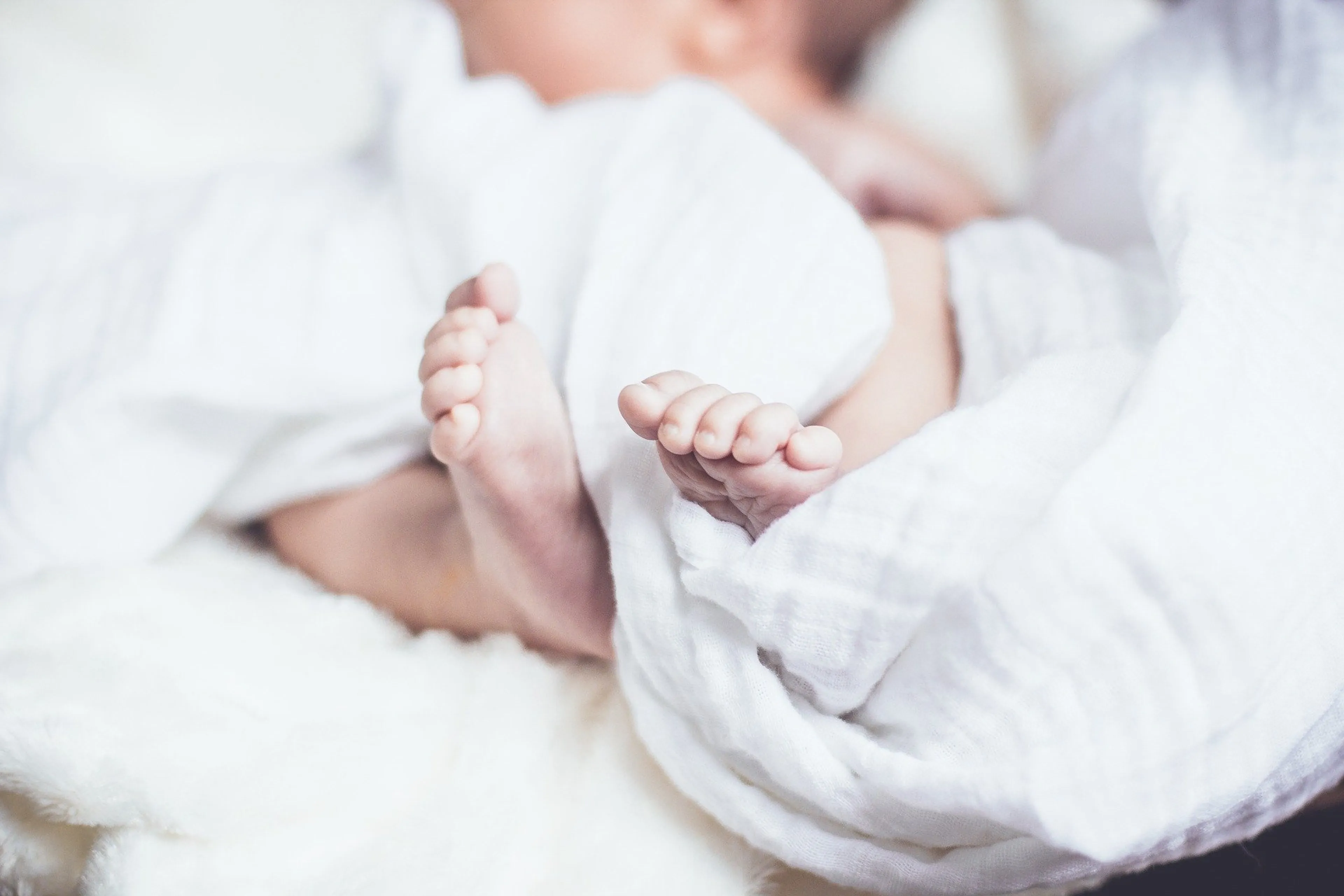 'Nederland krijgt steeds minder baby's: zorgen om dalend geboortecijfer'