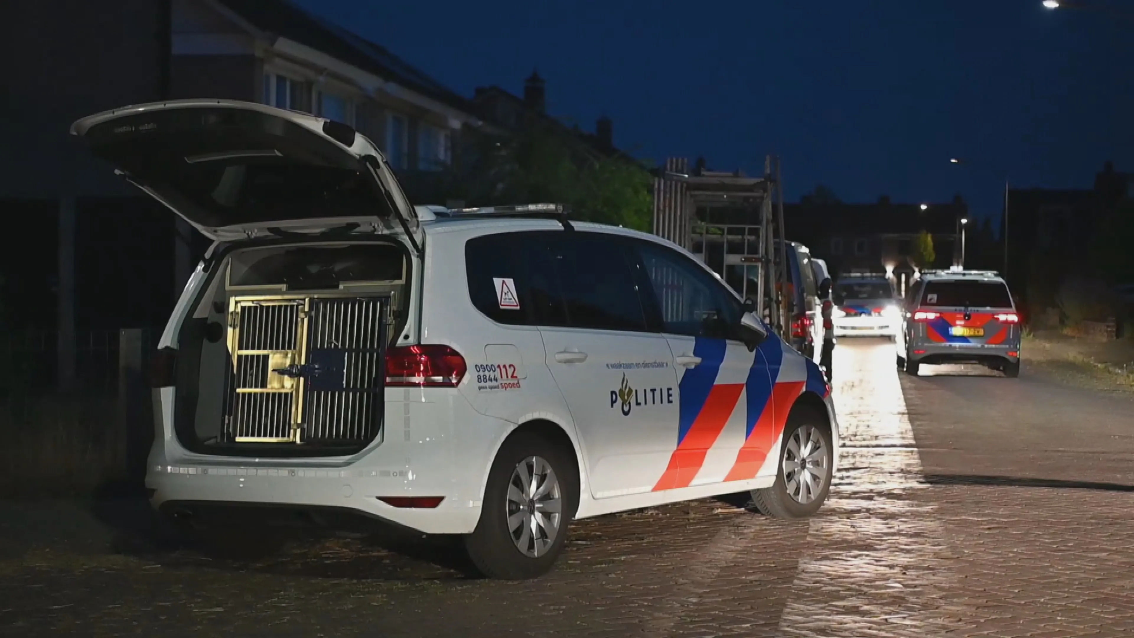 Politie rukt massaal uit in Weurt, maar 'inbreker' blijkt robotstofzuiger