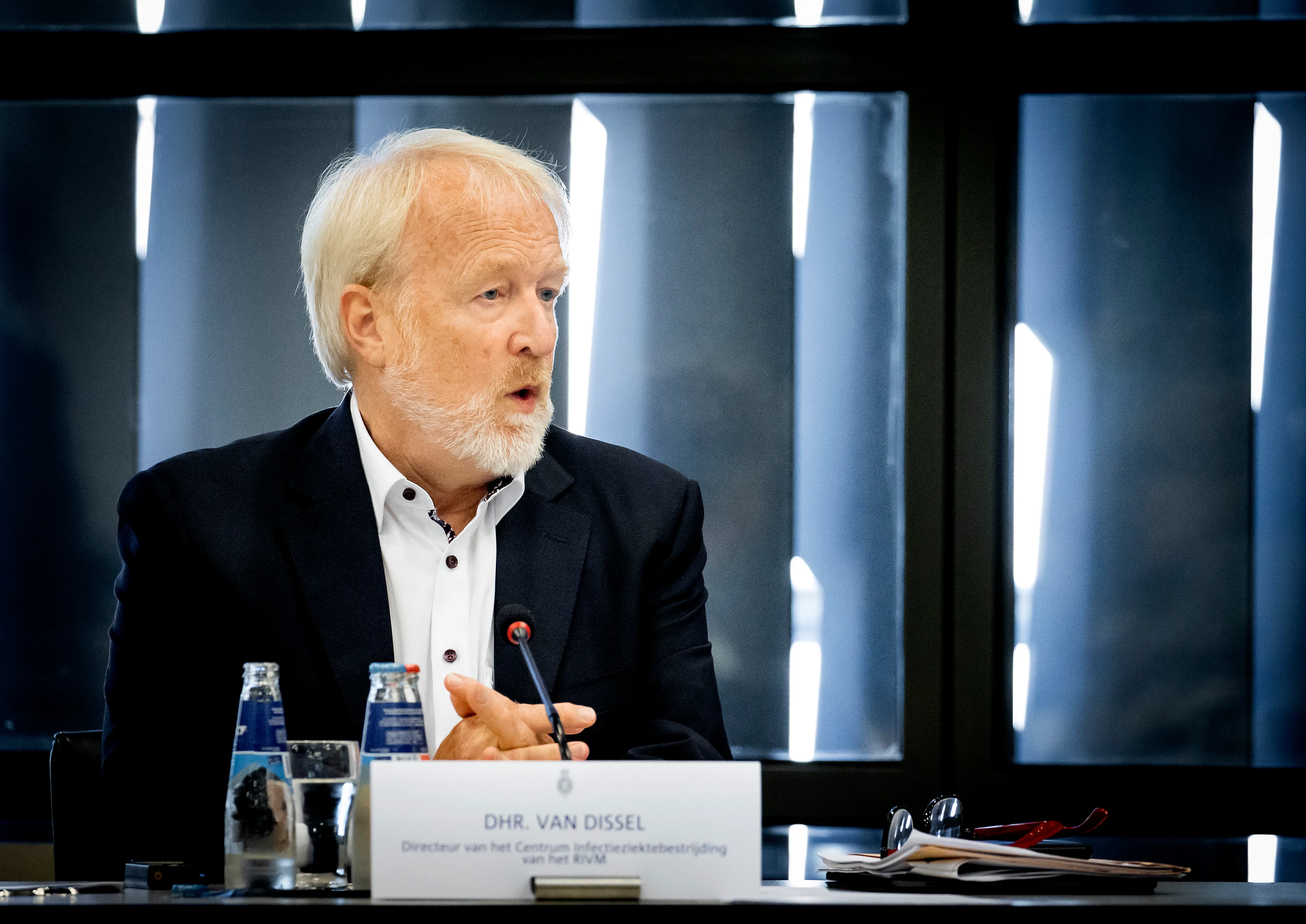 RIVM-directeur Van Dissel spreekt over 'tweede golf' tijdens briefing: 2250 nieuwe coronabesmettingen