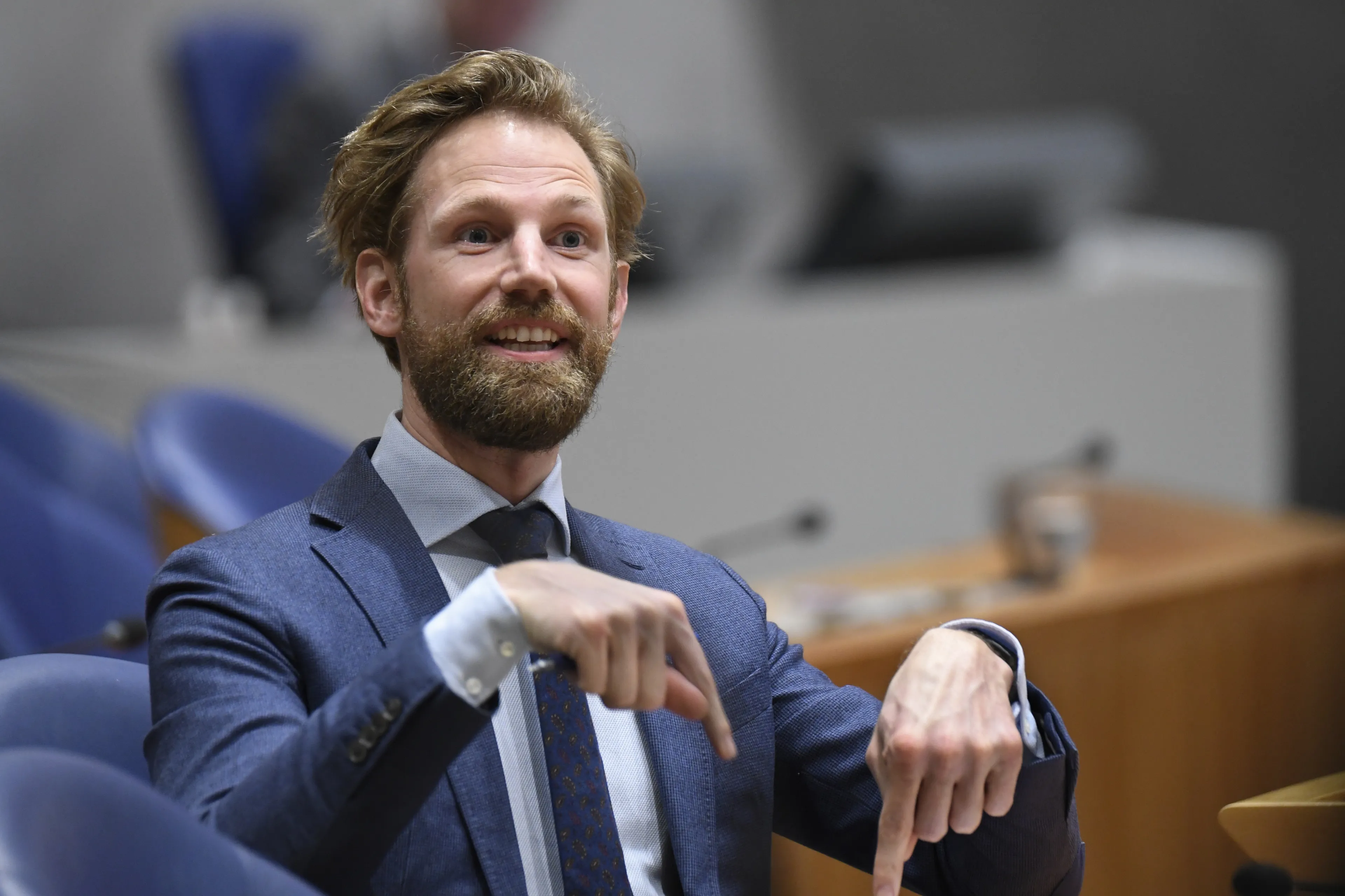 Onderwijsminister Wiersma uit zijn dak tegen ambtenaren: meerdere medewerkers opgestapt
