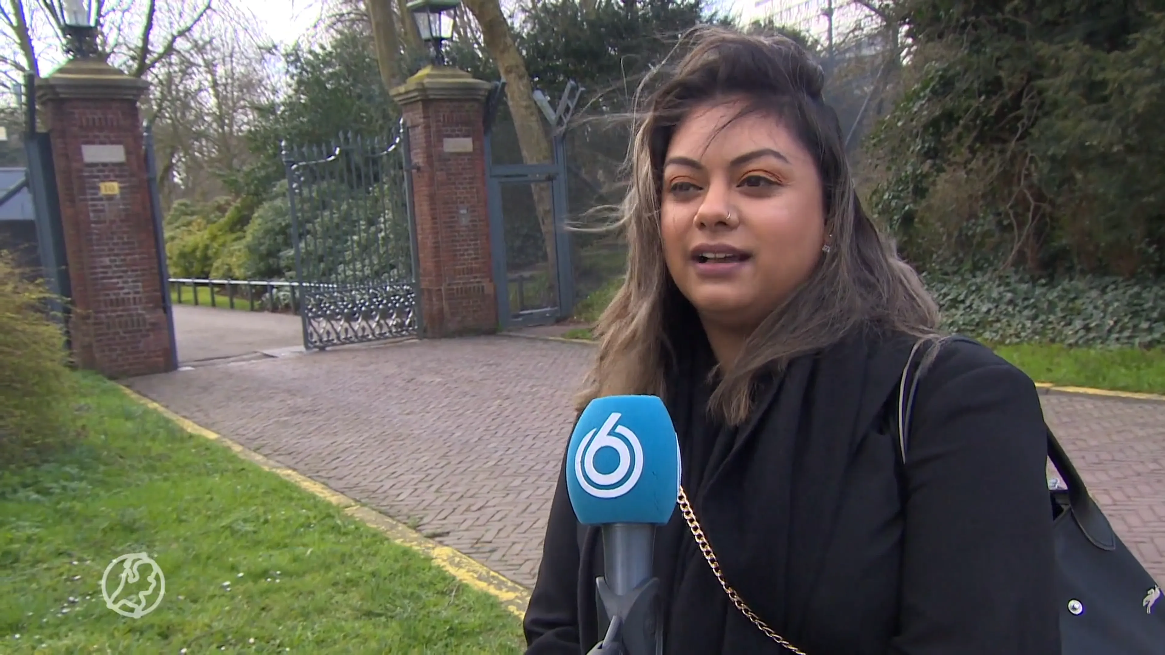 Gedupeerden toeslagenaffaire in gesprek op het Catshuis: 'Mensen die ons helpen worden zwartgemaakt'