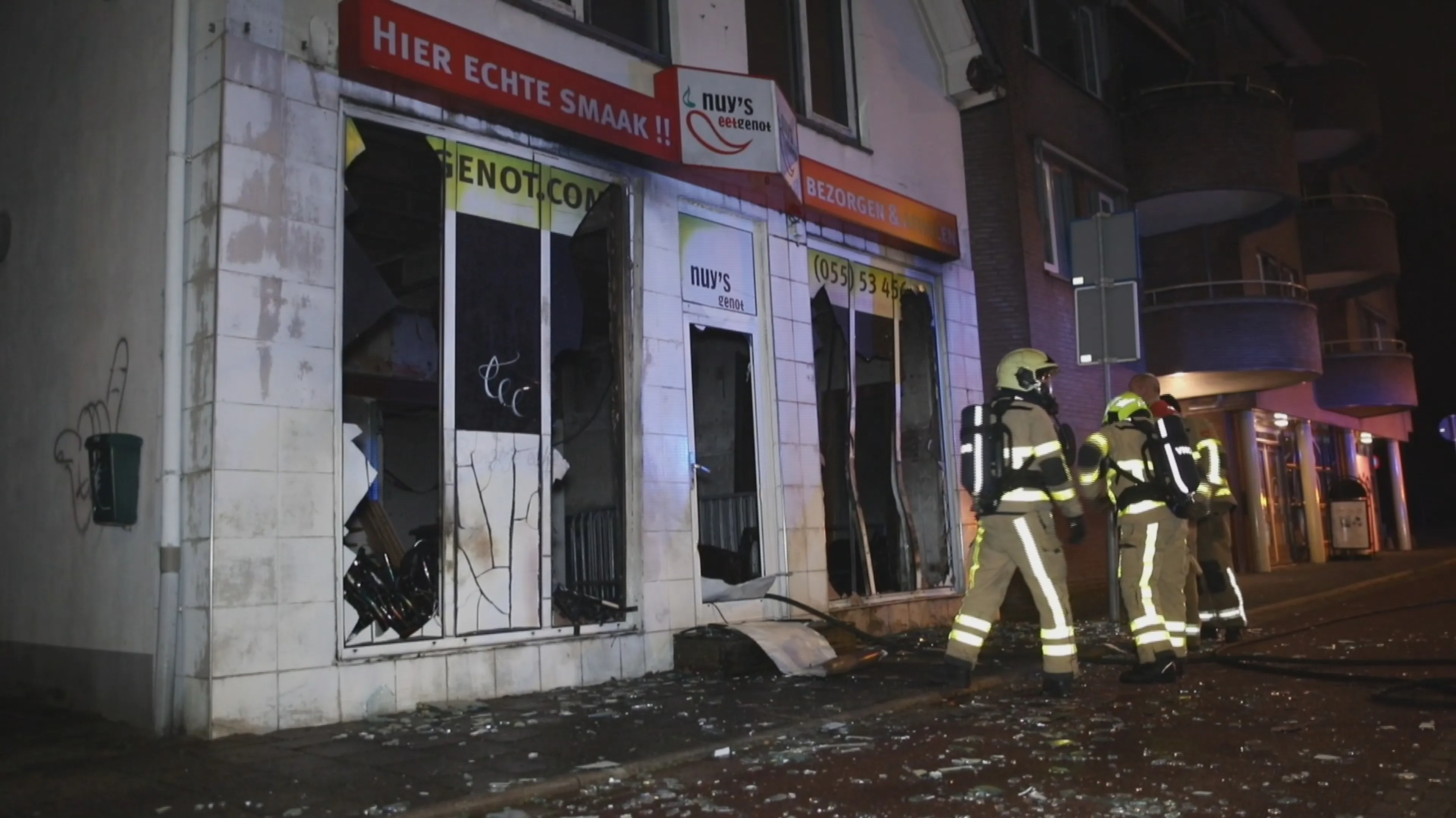 Onrustige nacht in Apeldoorn: explosie en autobrand, politie vermoedt opzet