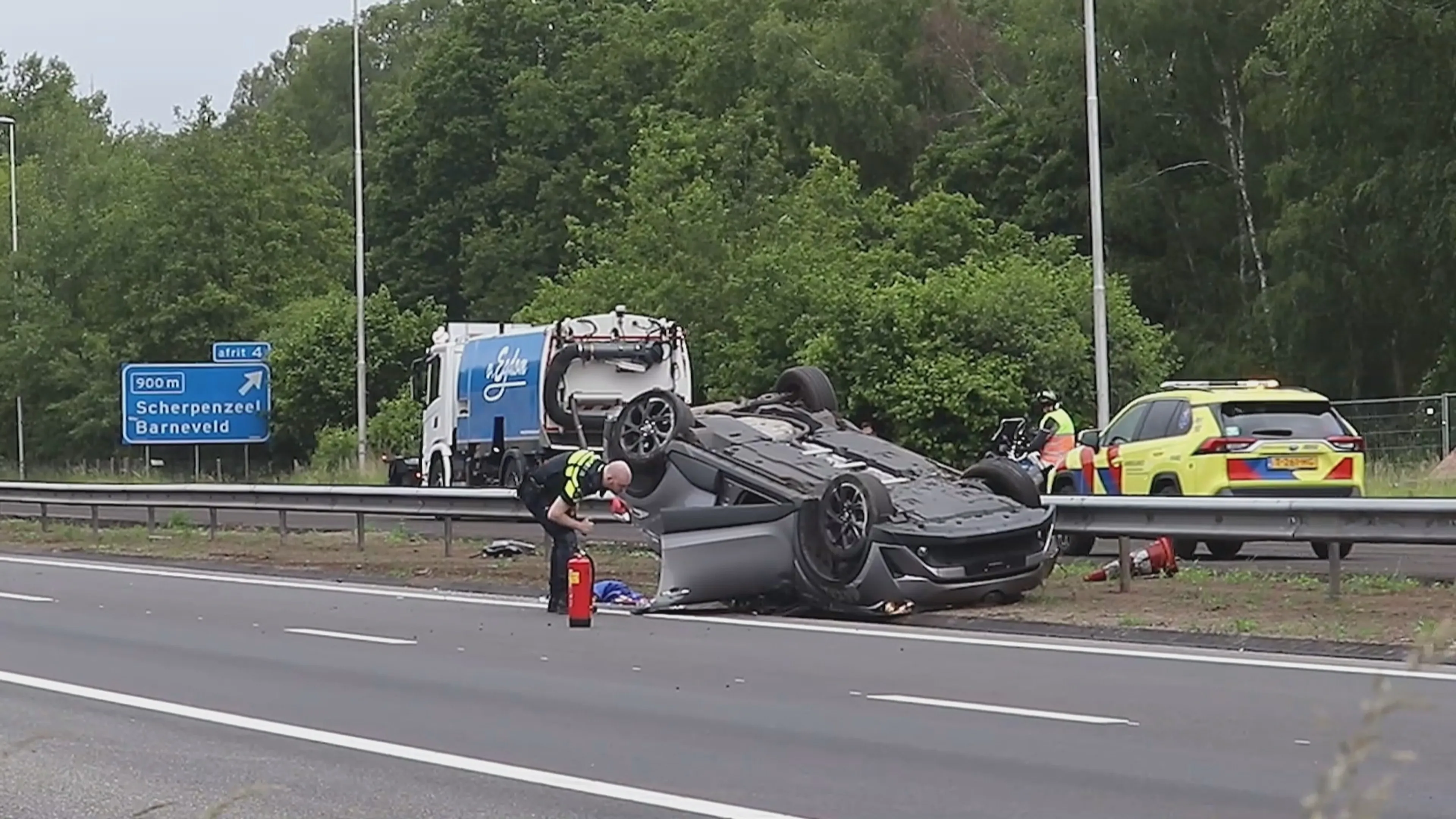 Automobilist overleden door ongeval op A30 bij Lunteren