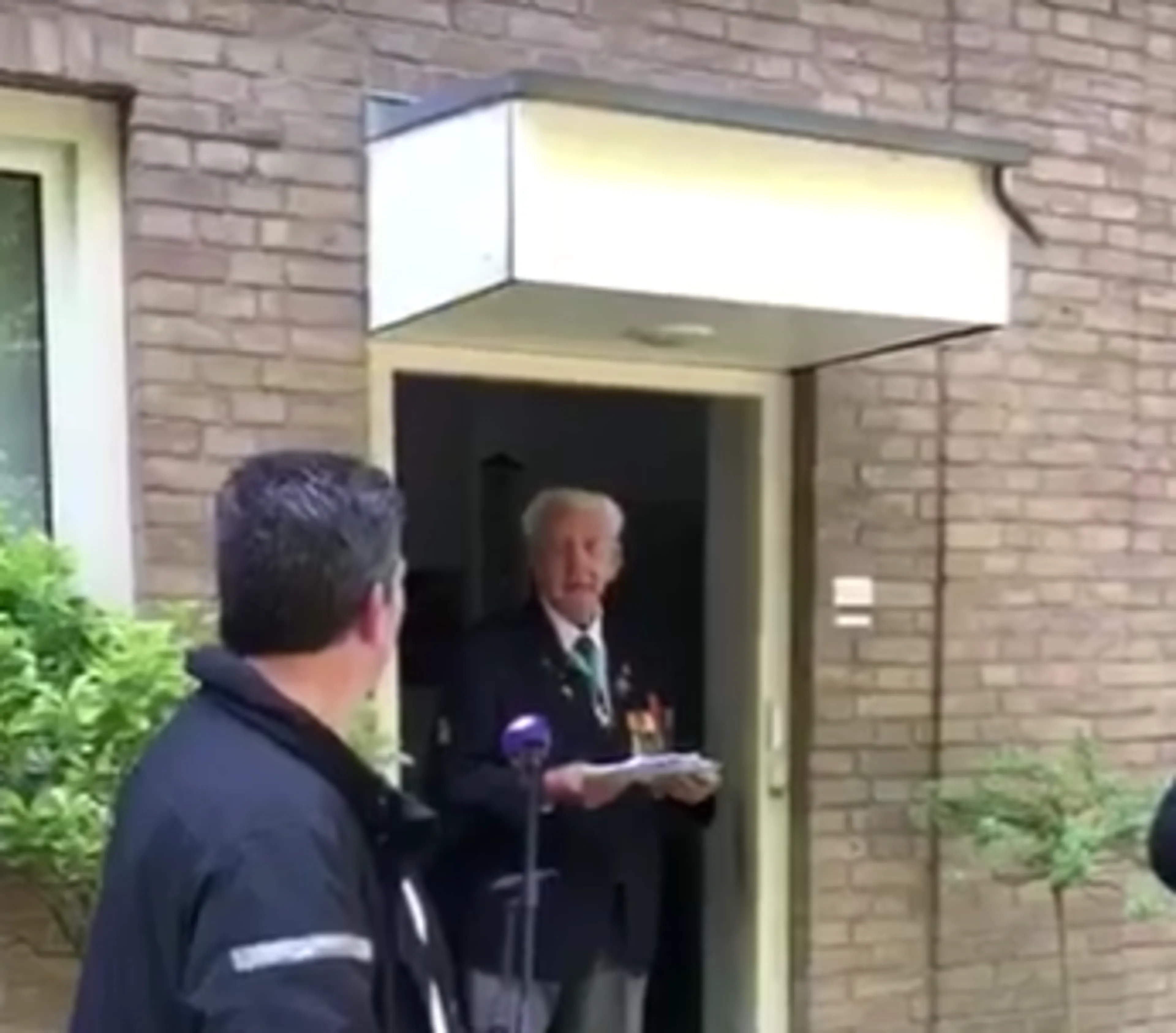 Oproep: stuur veteraan Willem (93) een hart onder de riem