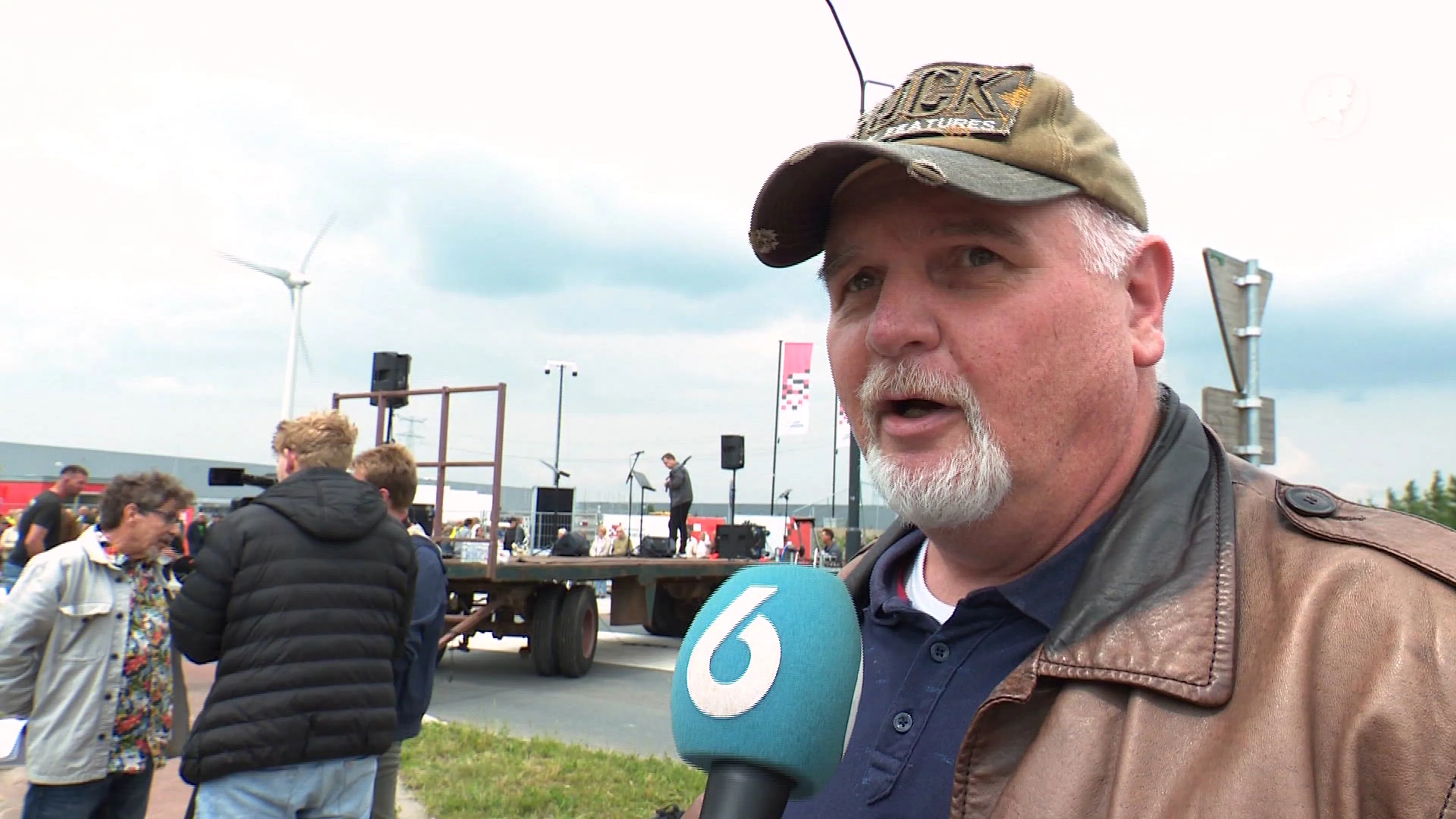 Estafetteprotest tegen azc's gestart in Dordrecht