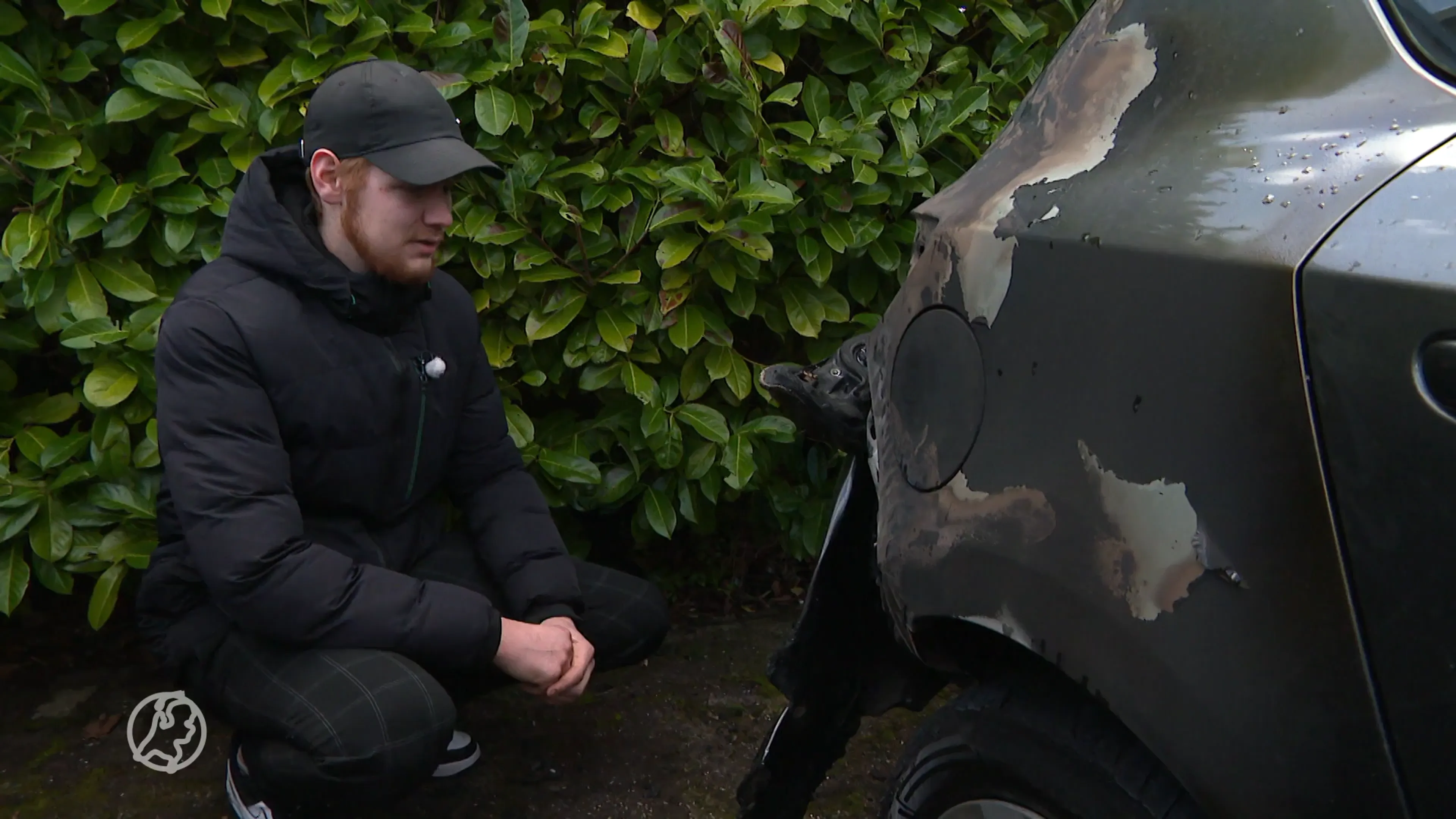 Allereerste auto van Thomas (19) binnen week in brand gestoken: 'Hij is total loss'