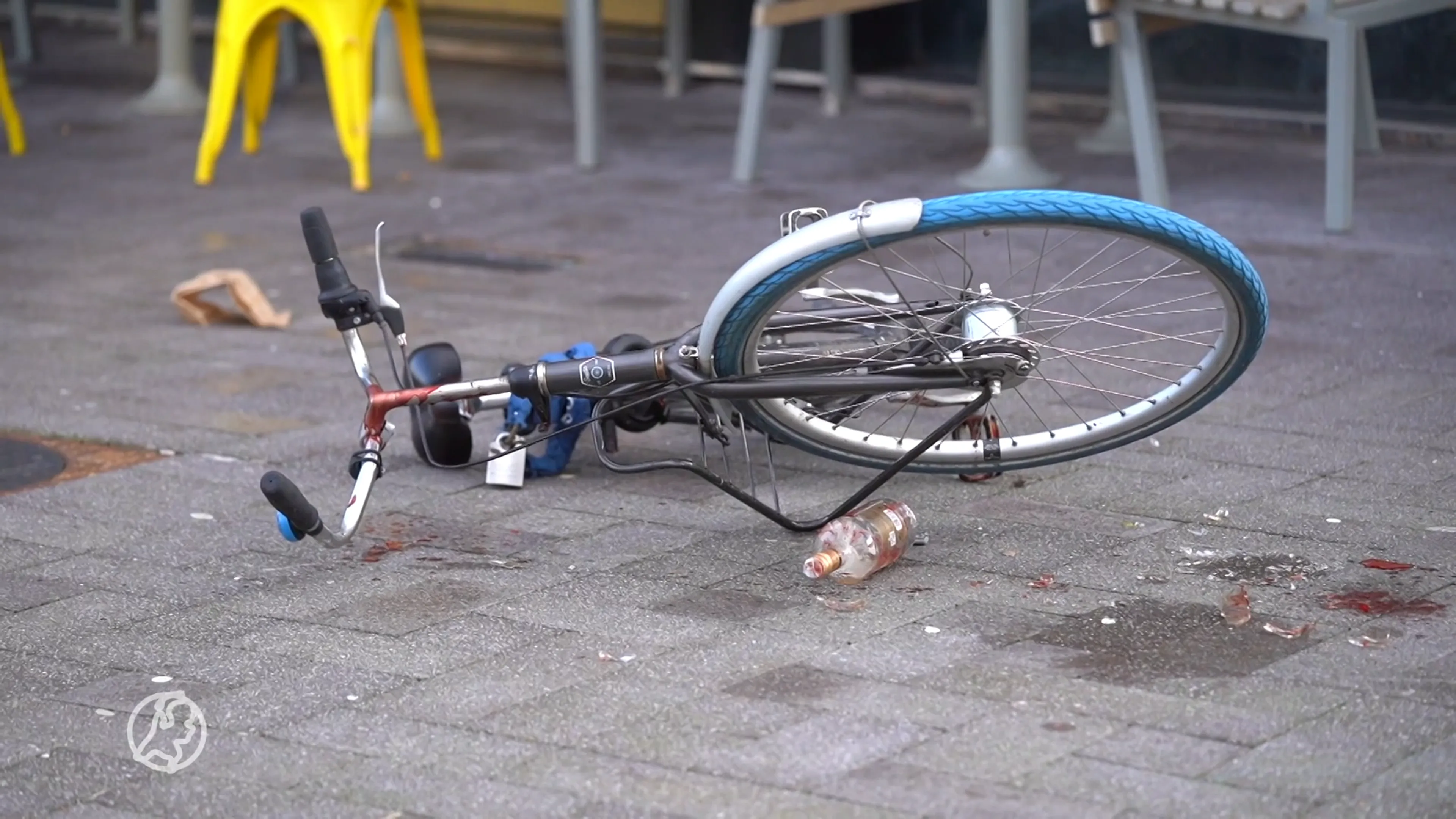 Zwaargewonde bij steekpartij met kapotgeslagen fles in Rotterdam