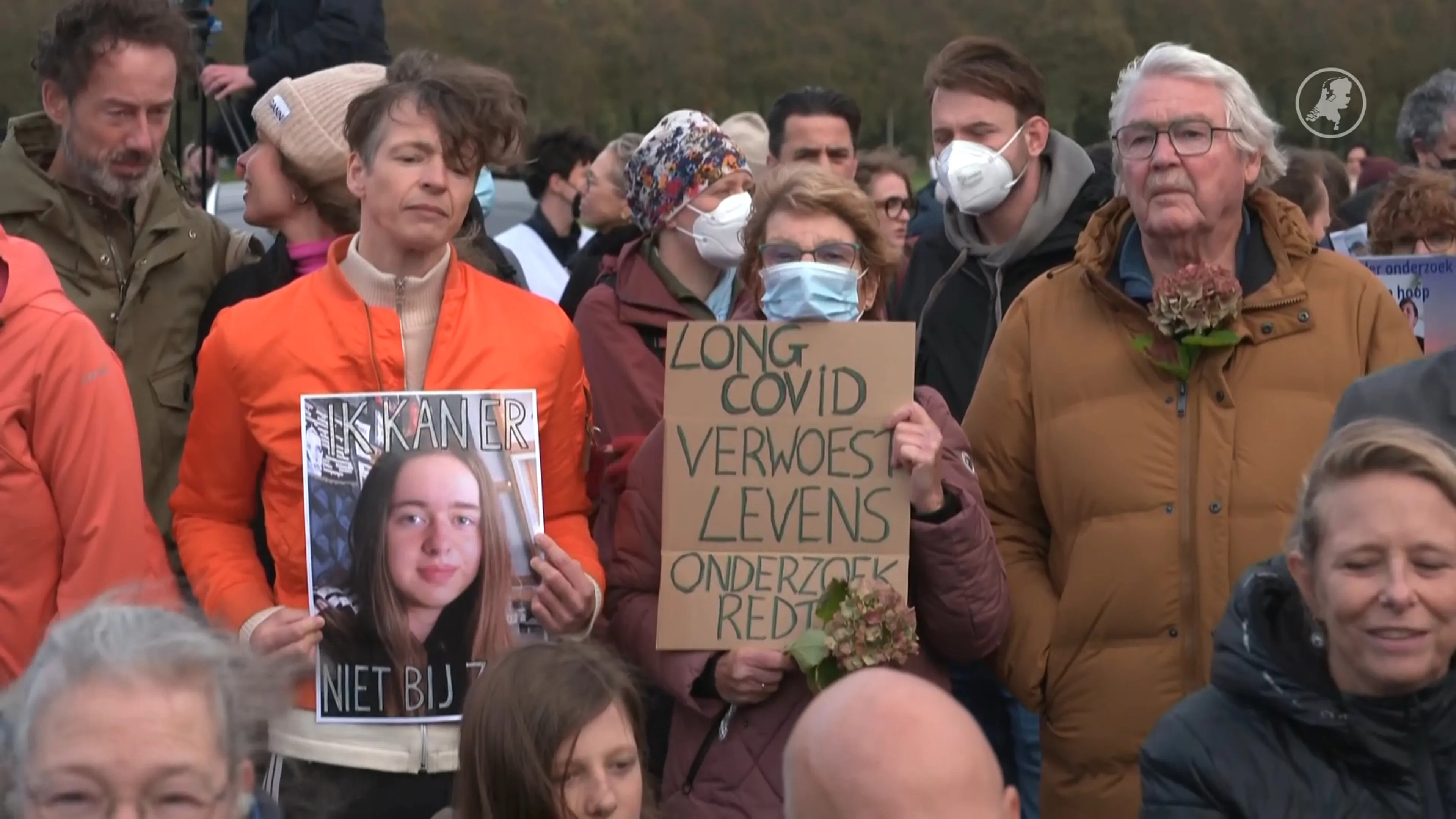 Patiënten met long covid protesteren tegen onzekerheid over zorg