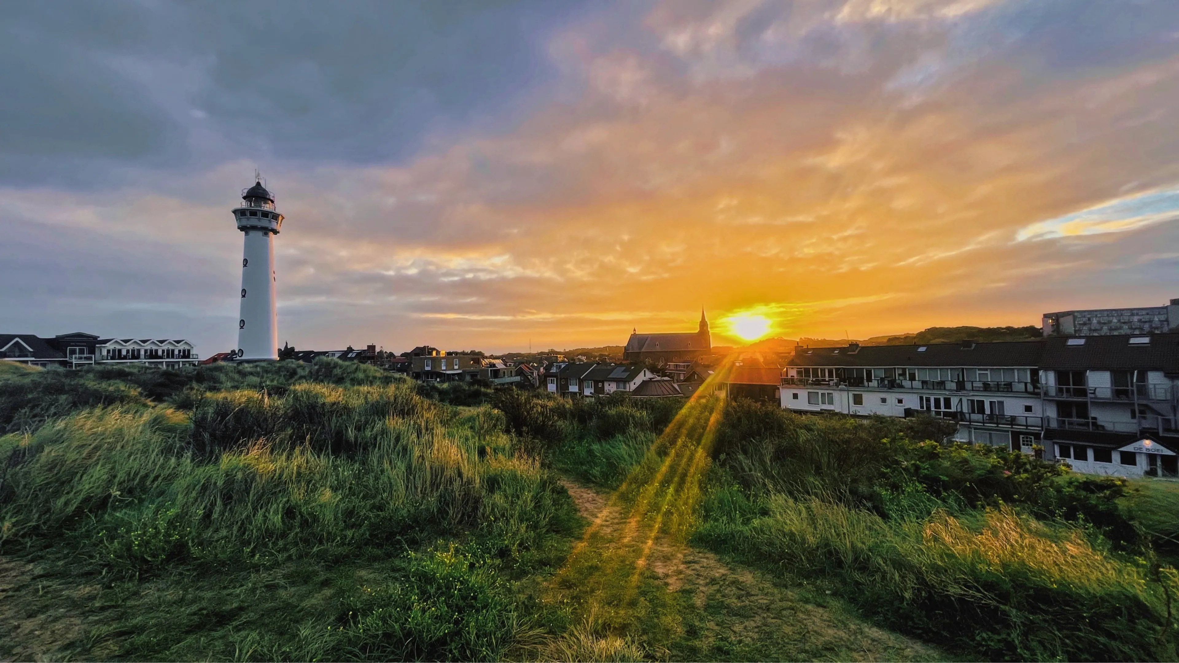 Bevrijdingsdag start grijs, maar hier breekt de zon door
