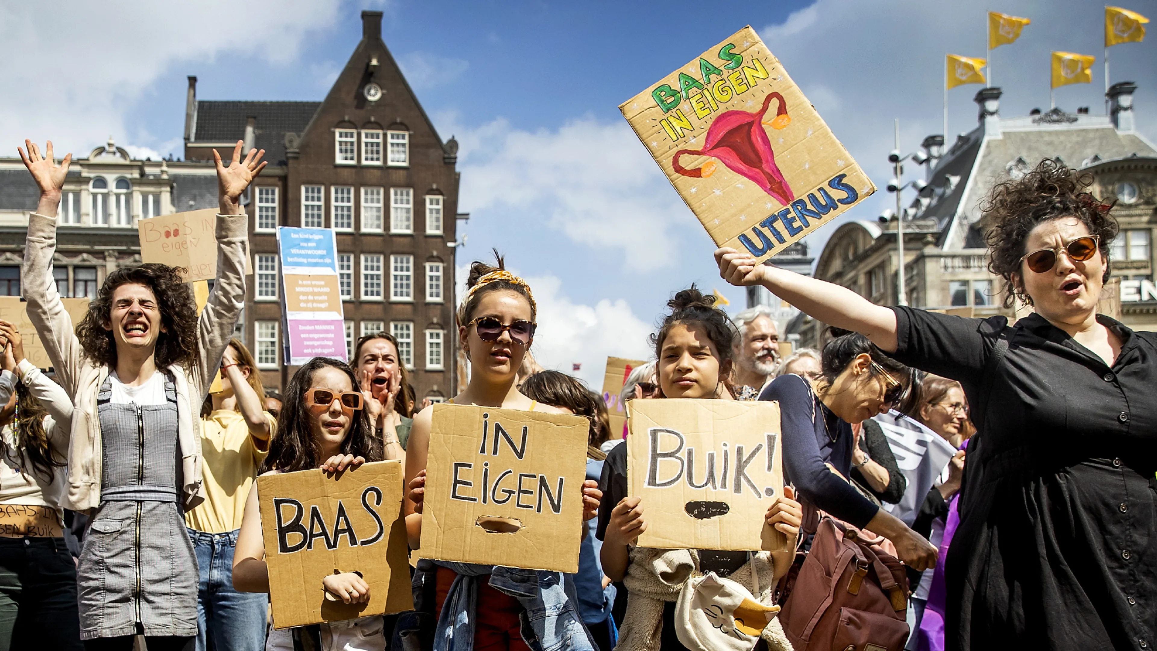 Demonstratie in Amsterdam voor recht op abortus: 'Nog steeds een taboe'