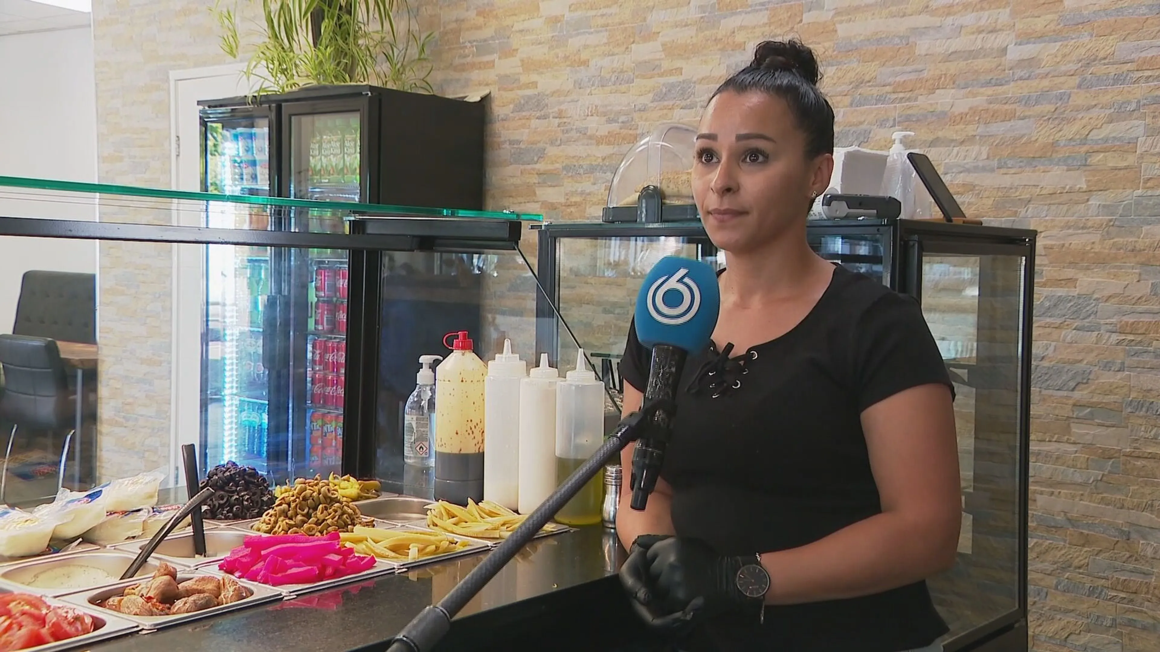 Libanese Nederlanders komen in actie na explosie Beiroet: 'Normaal gesproken doe ik zoiets nooit'