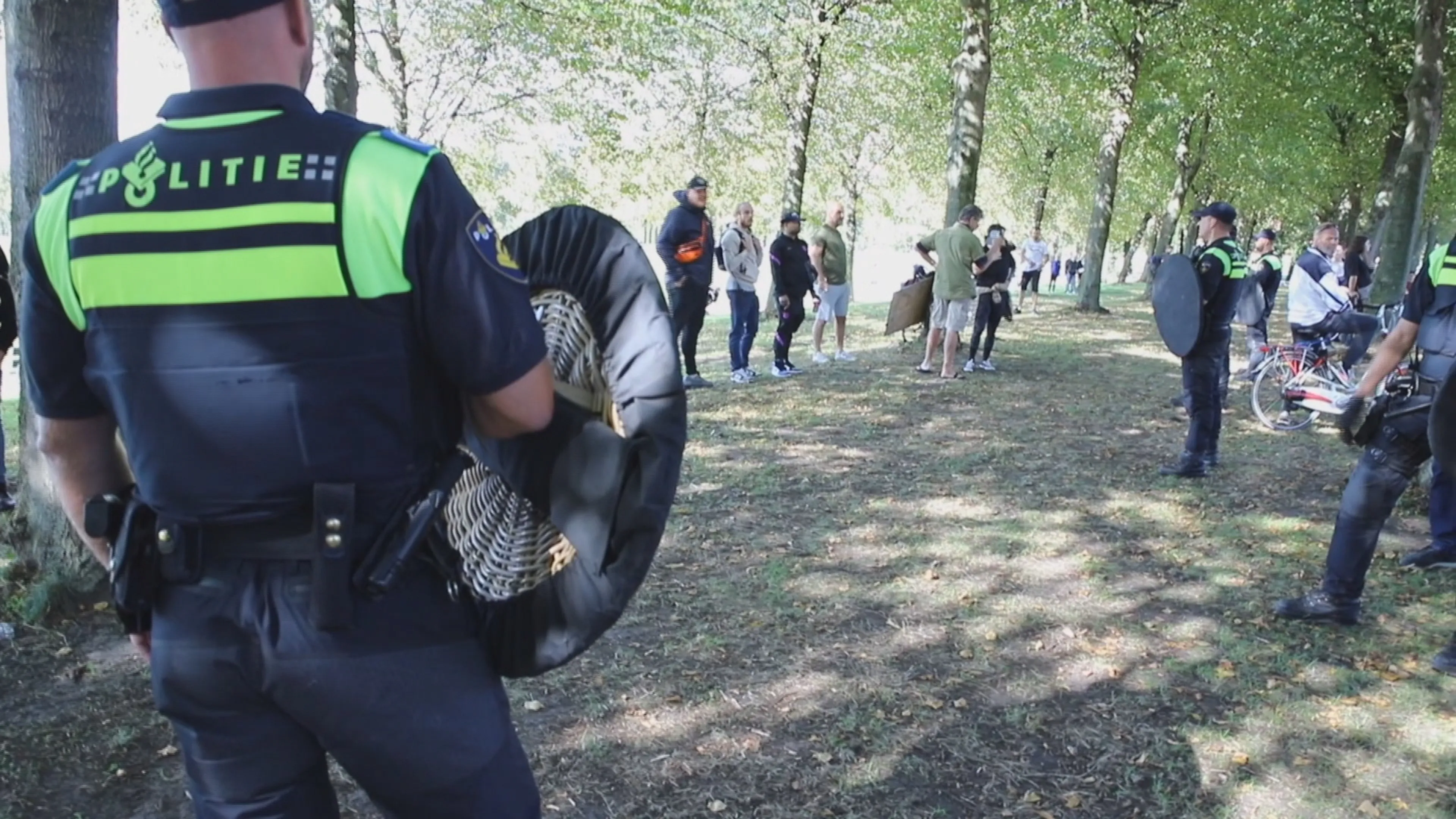 XR stopt blokkade A12 om 'onveilige situatie door tegendemonstranten'