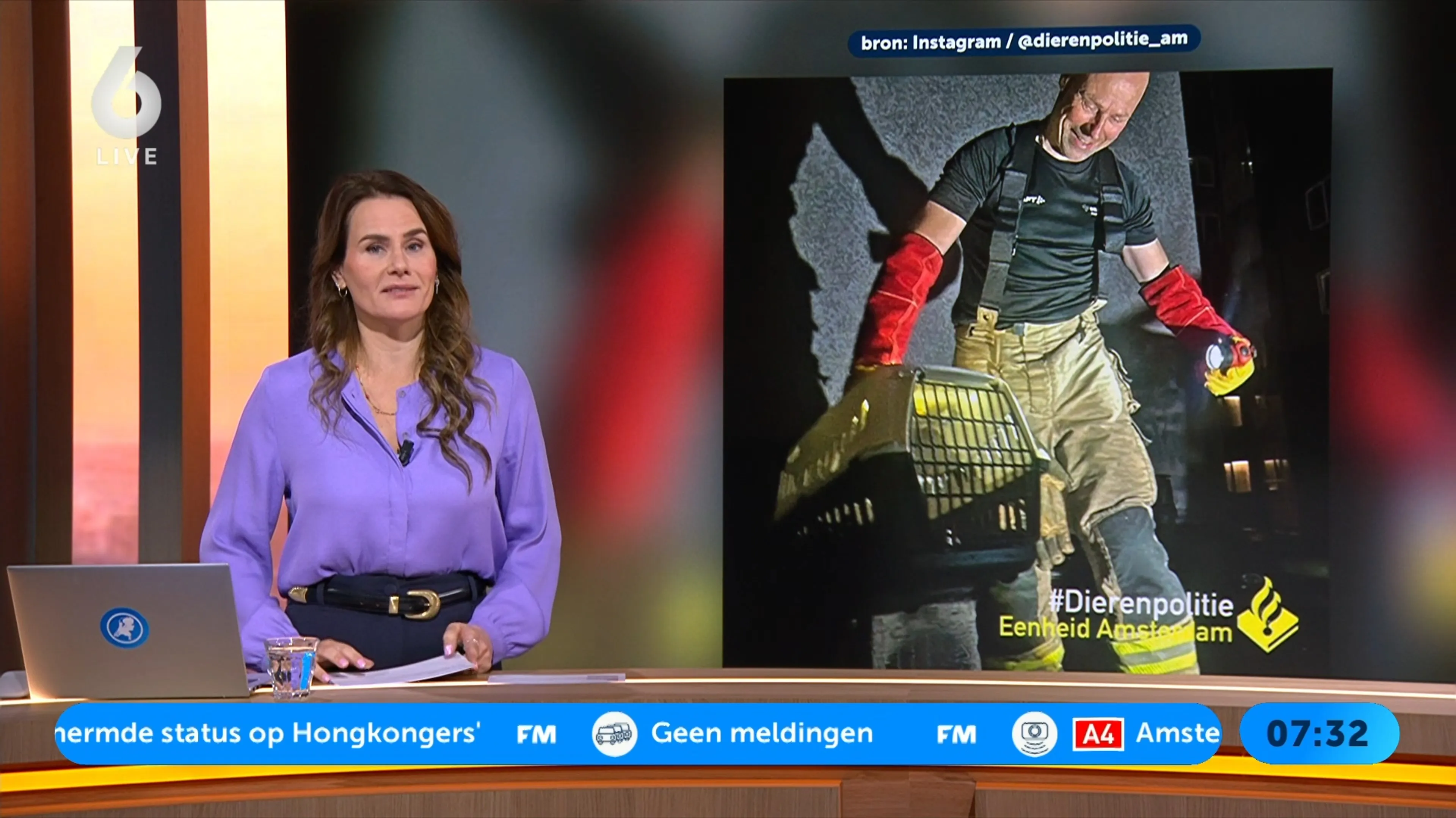 Kat zit zes dagen vast in spouwmuur, brandweer schiet te hulp