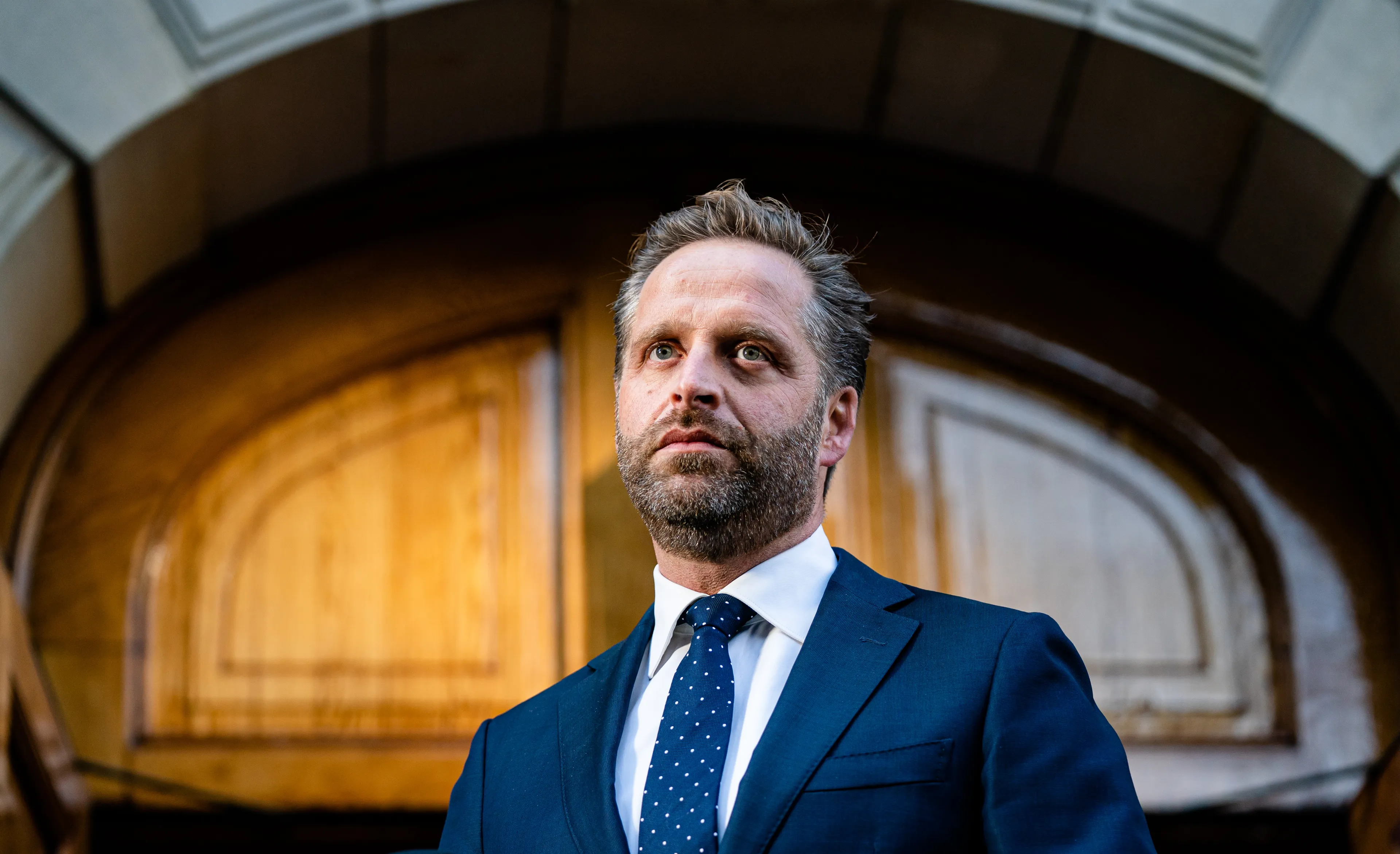 Kabinet wil geen namen politici noemen rond Russische omkoping: 'Dient nationale veiligheid niet'