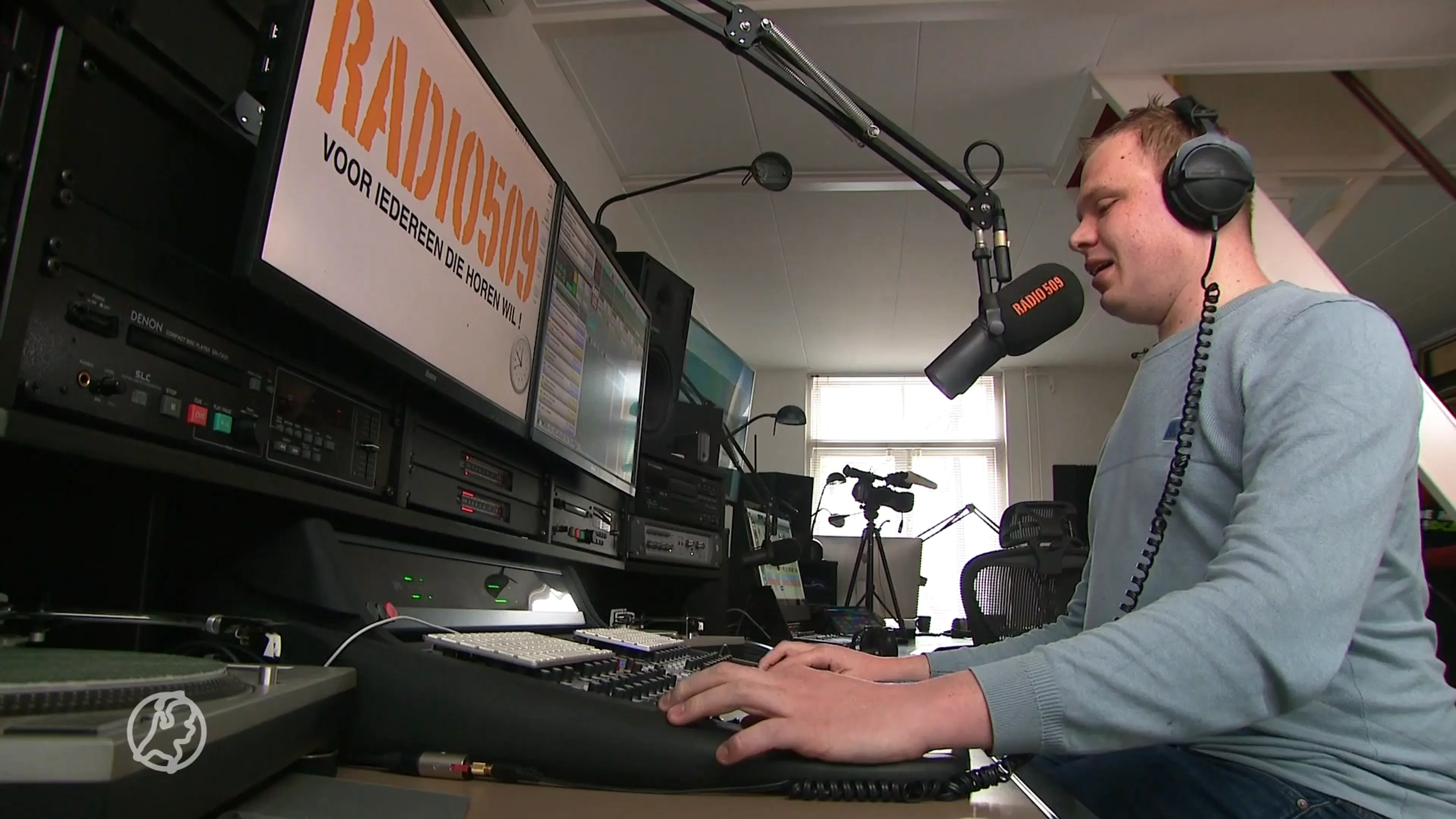 Radiozender voor blinden dreigt te verdwijnen: 'Het betekent zo veel voor mij'