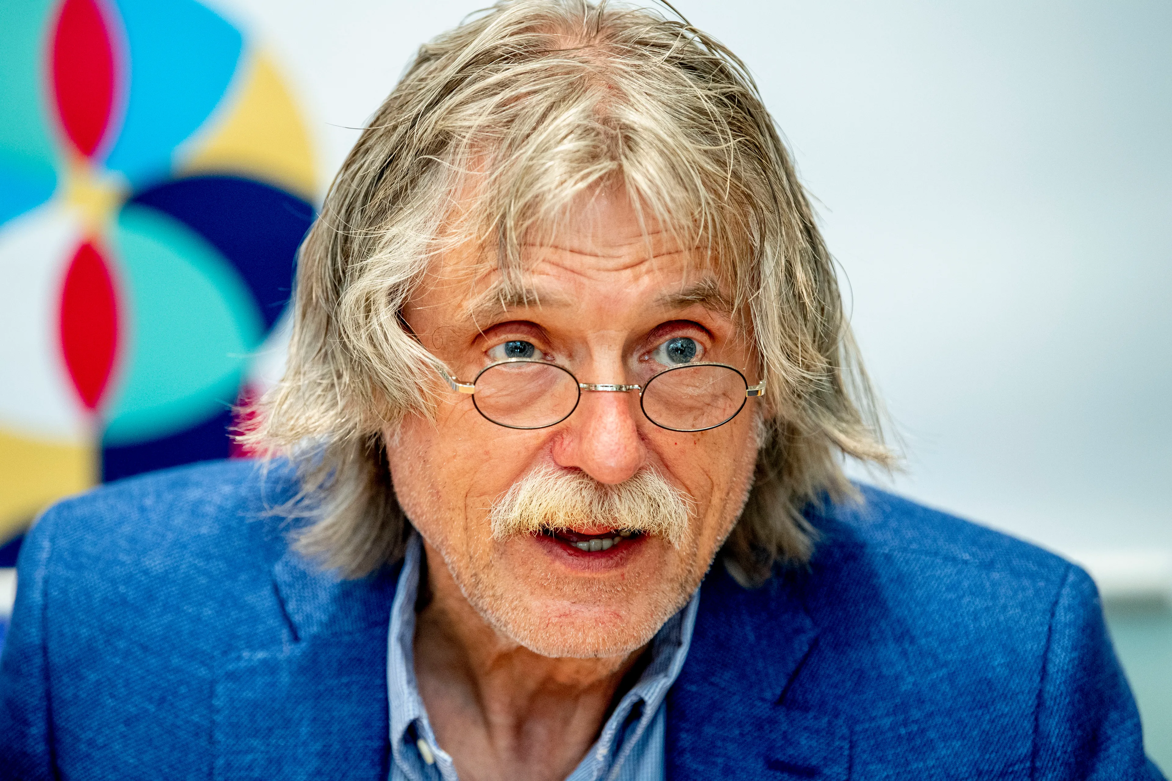 Johan Derksen: 'Het is een belediging voor het volk dat Promes in Oranje speelt'