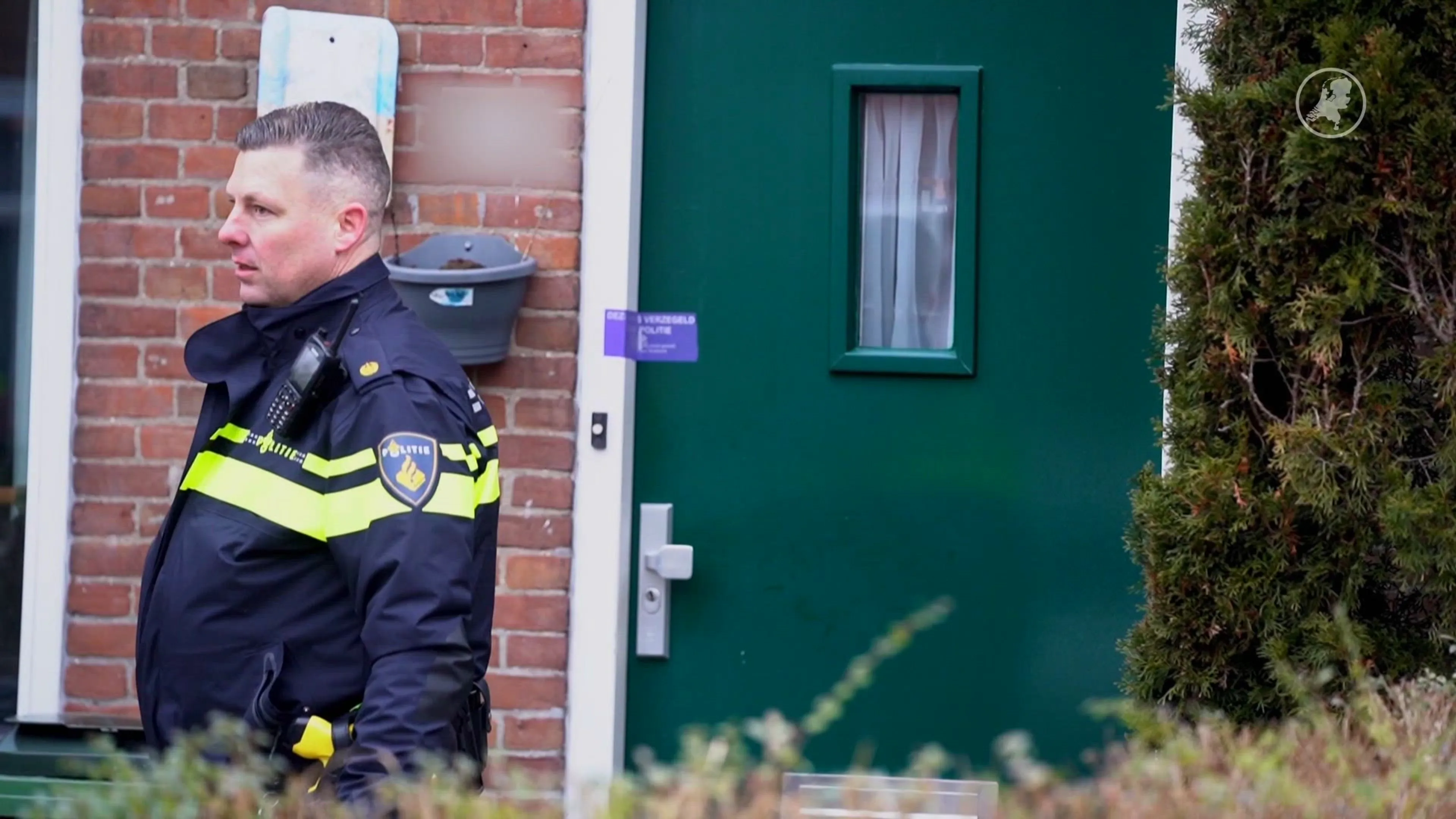 Politie doet onderzoek in woning waar meisje (10) werd gevonden
