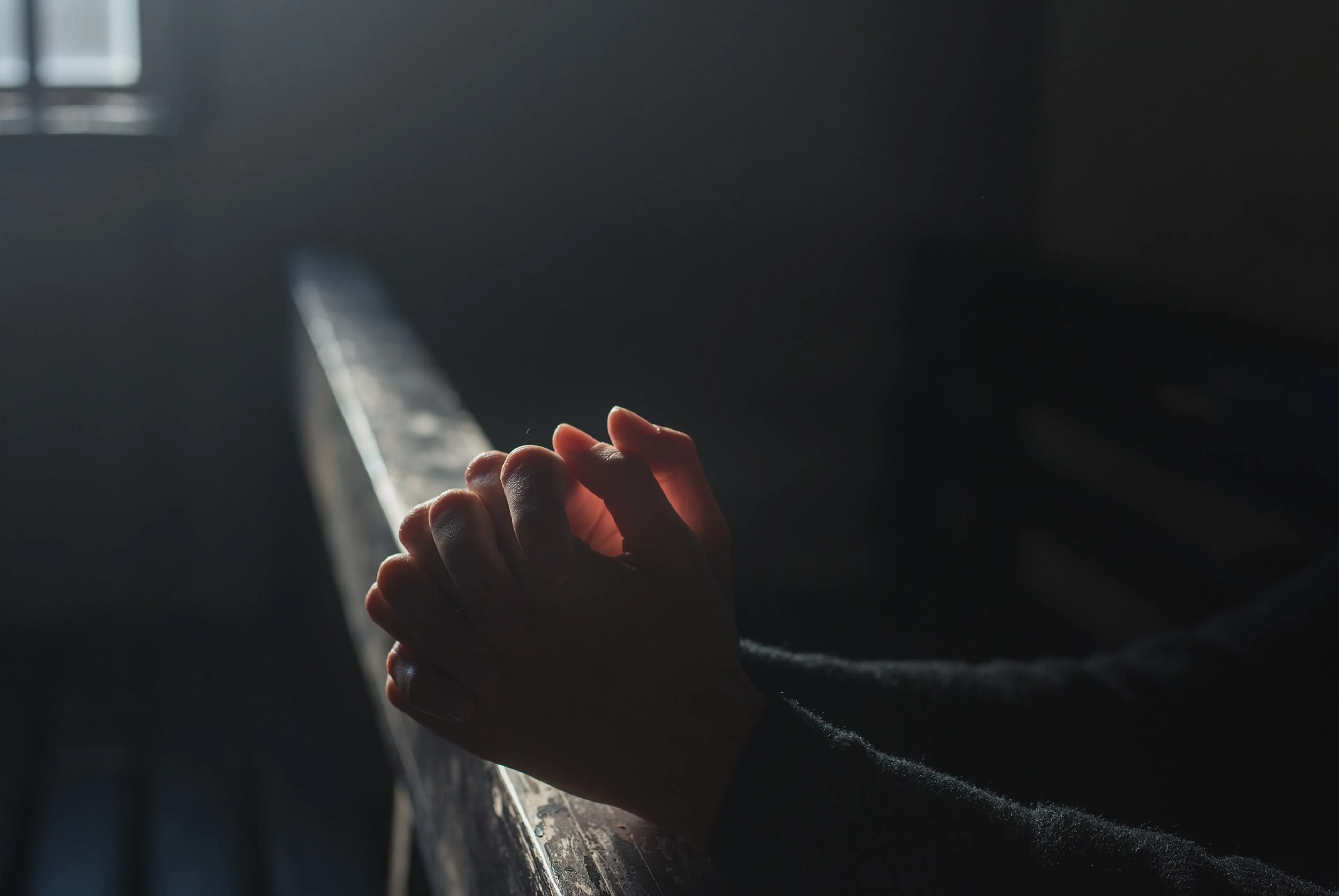 'Plaats Jehova's Getuigen onder verscherpt staatstoezicht'
