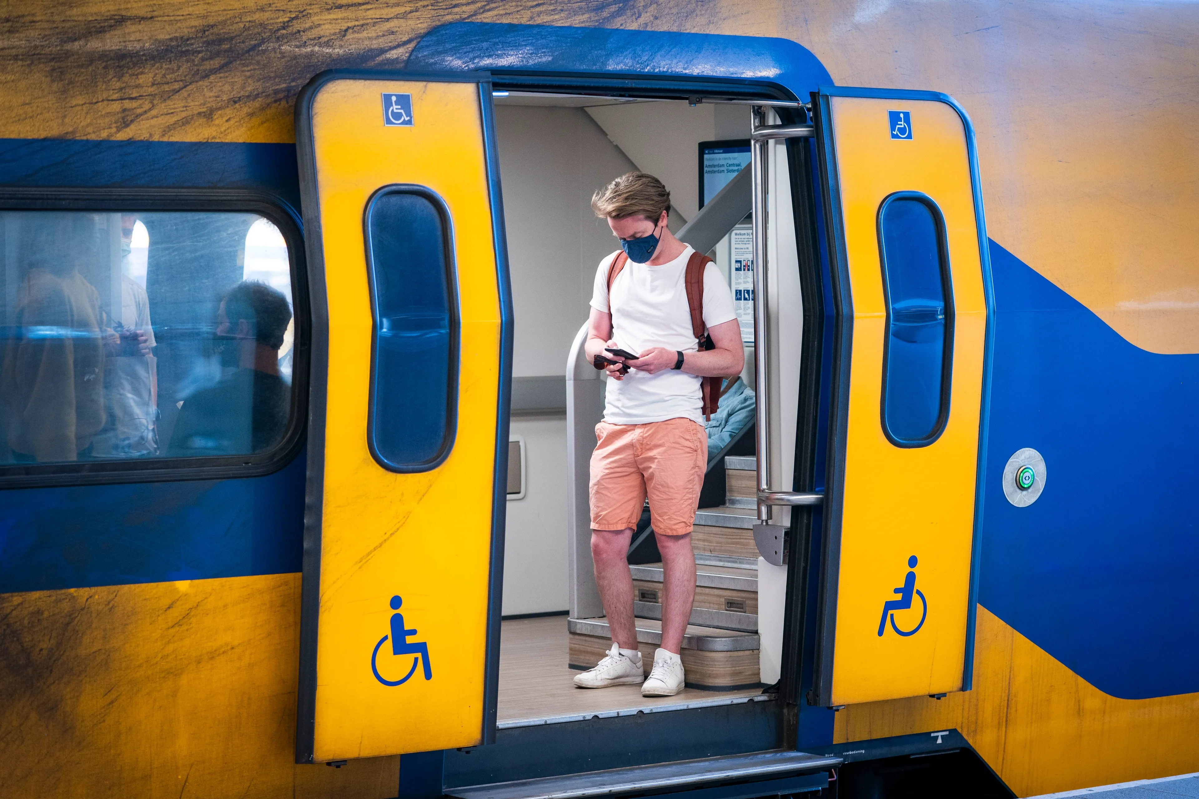 Dinsdag opnieuw minder treinen door personeelstekort bij ProRail
