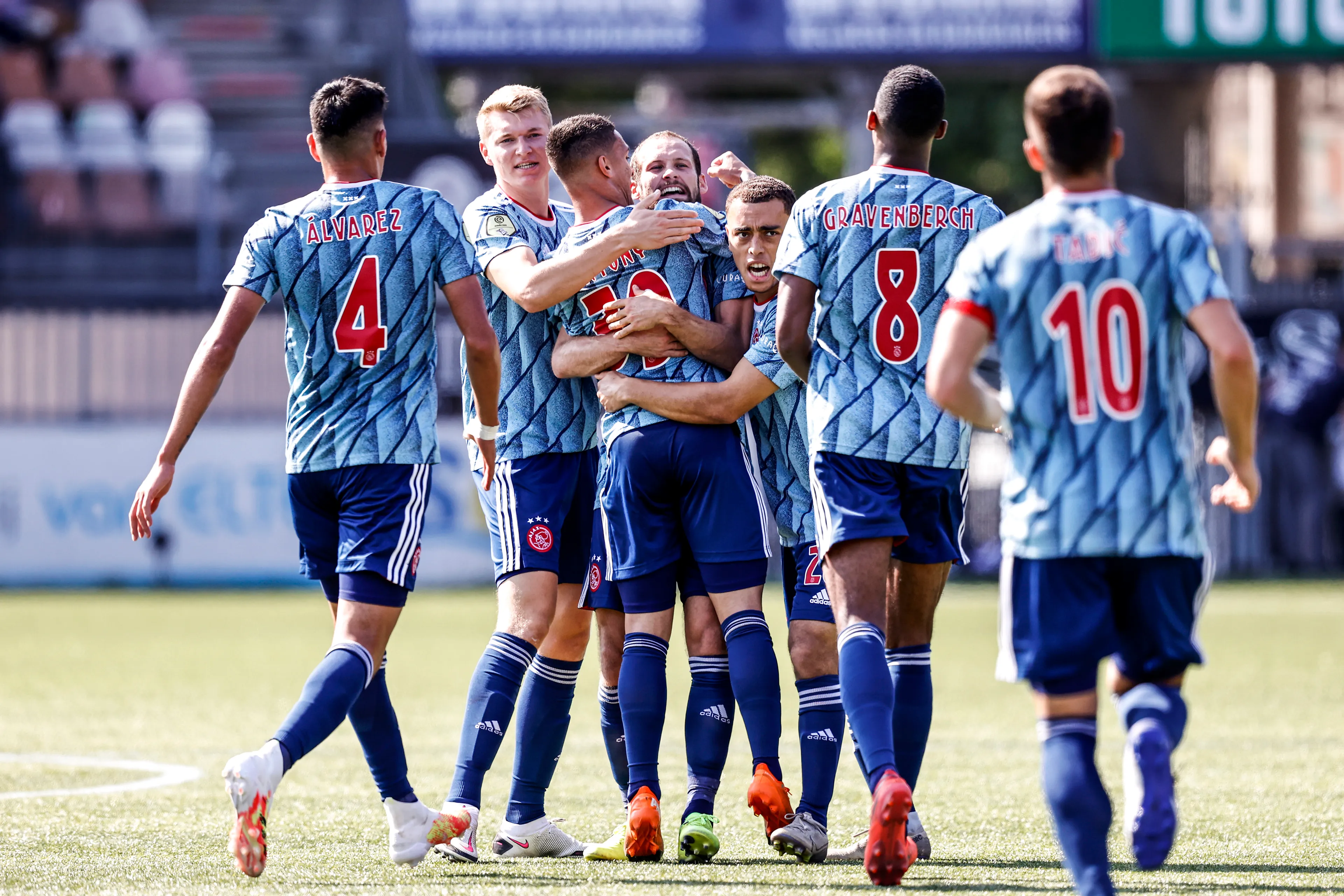 Ajax ontloopt Barcelona, Chelsea en Manchester City bij loting Champions League