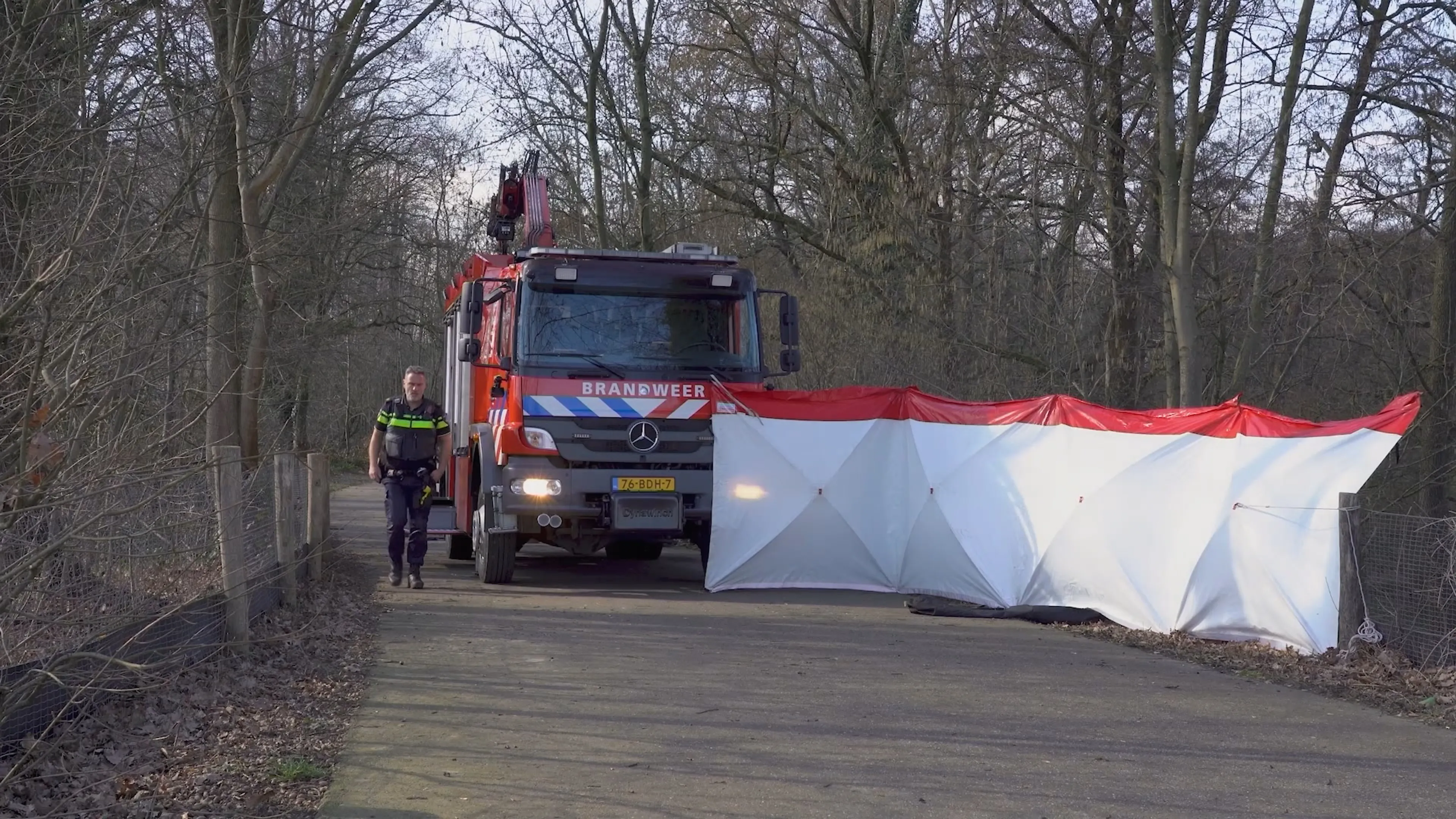 Man glijdt in het water tijdens snoeiwerkzaamheden en overlijdt