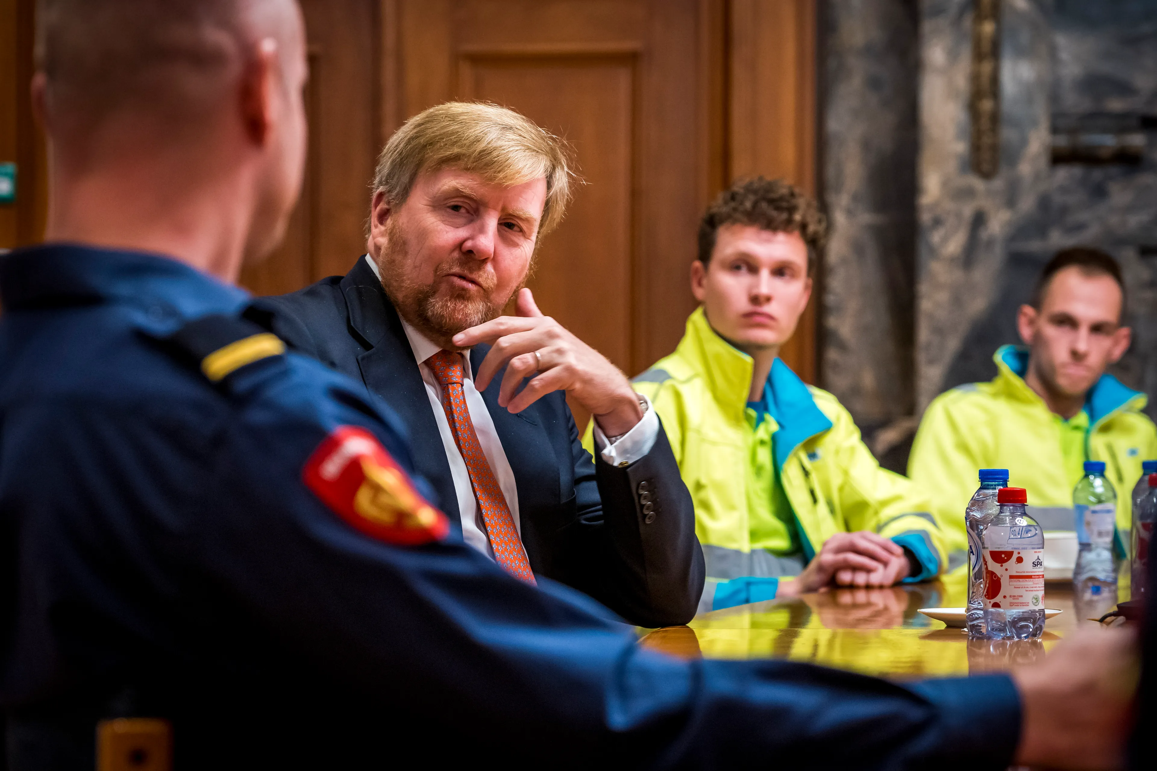 Koning over rellen: 'Negentig procent van Nederlanders pikt geweld niet'