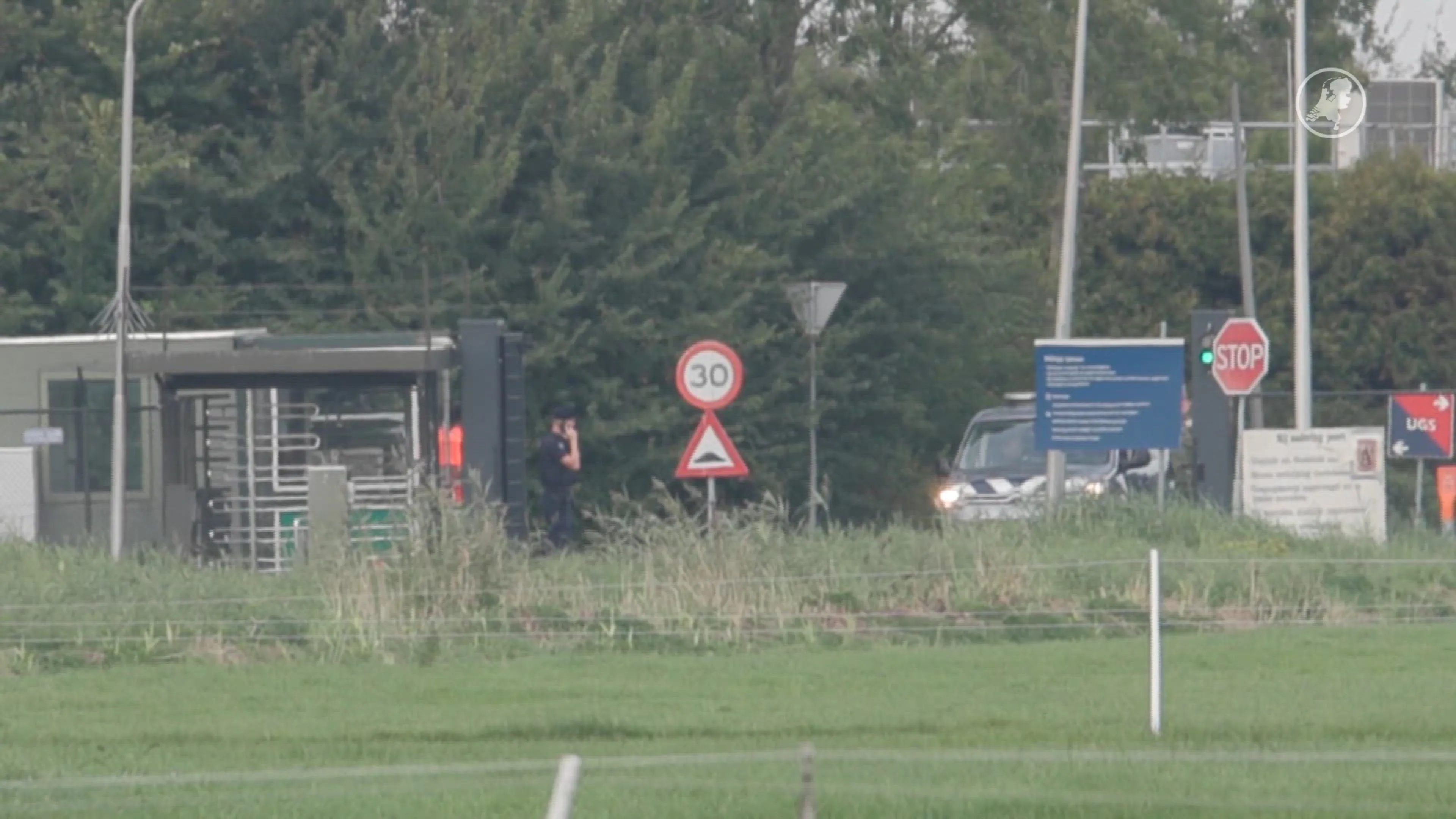 Man aangehouden op vliegbasis Leeuwarden om verdacht pakket