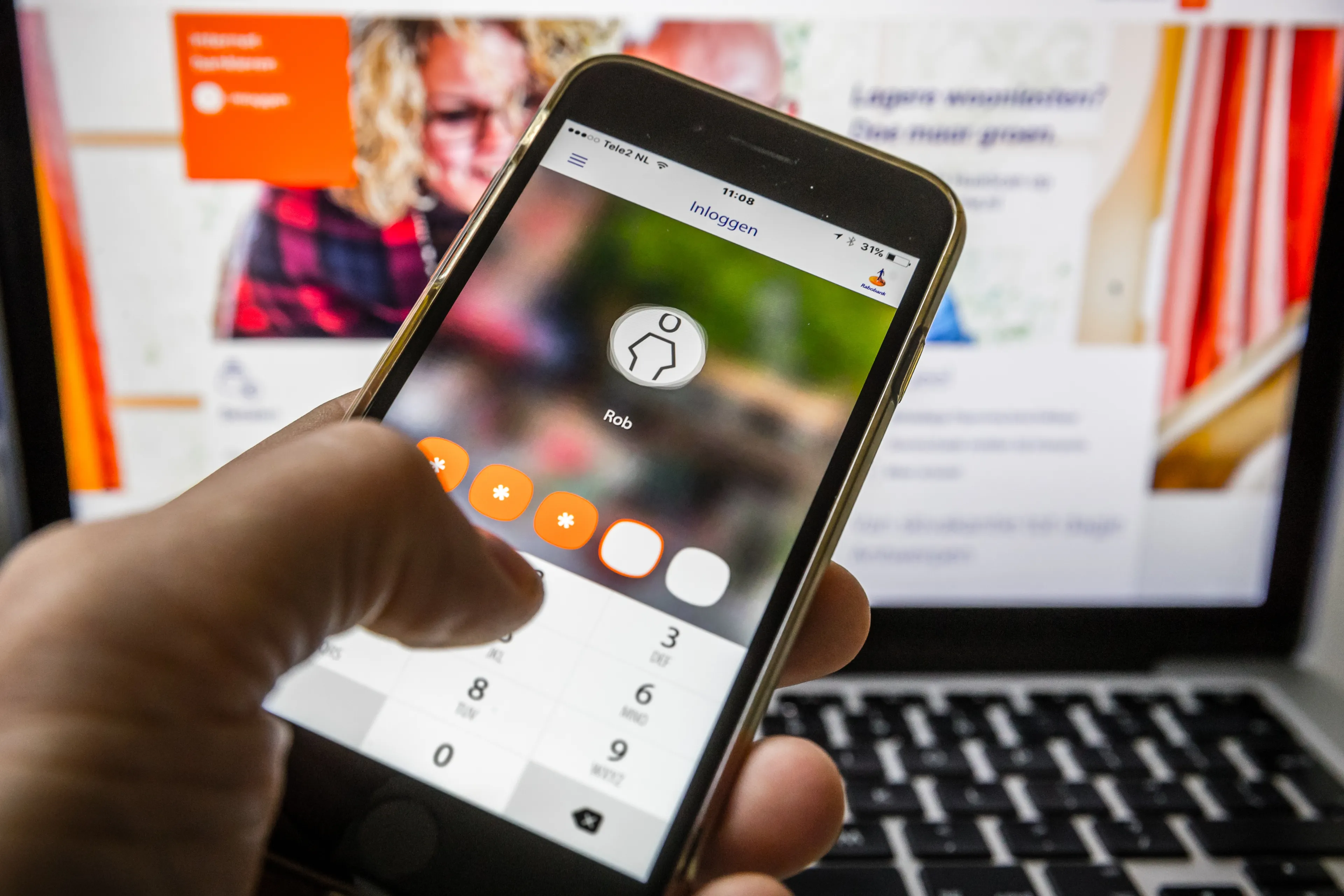 Nederlanders laks met toegangscode bank-app: fraude ligt op de loer