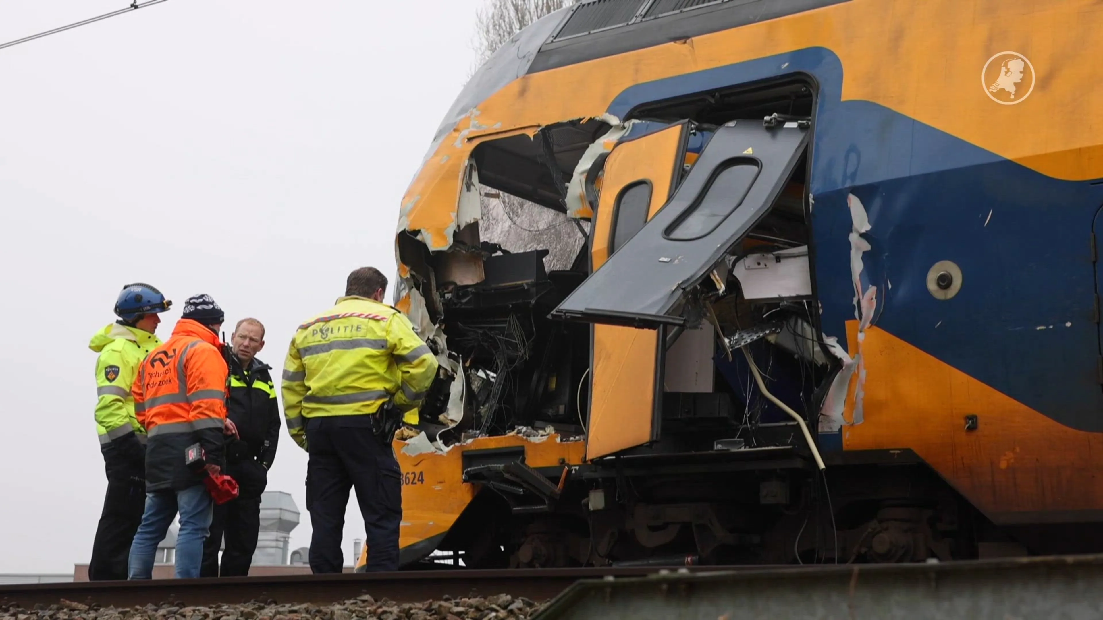 Hele dag geen treinen meer tussen Utrecht en Driebergen-Zeist door aanrijding graafmachine