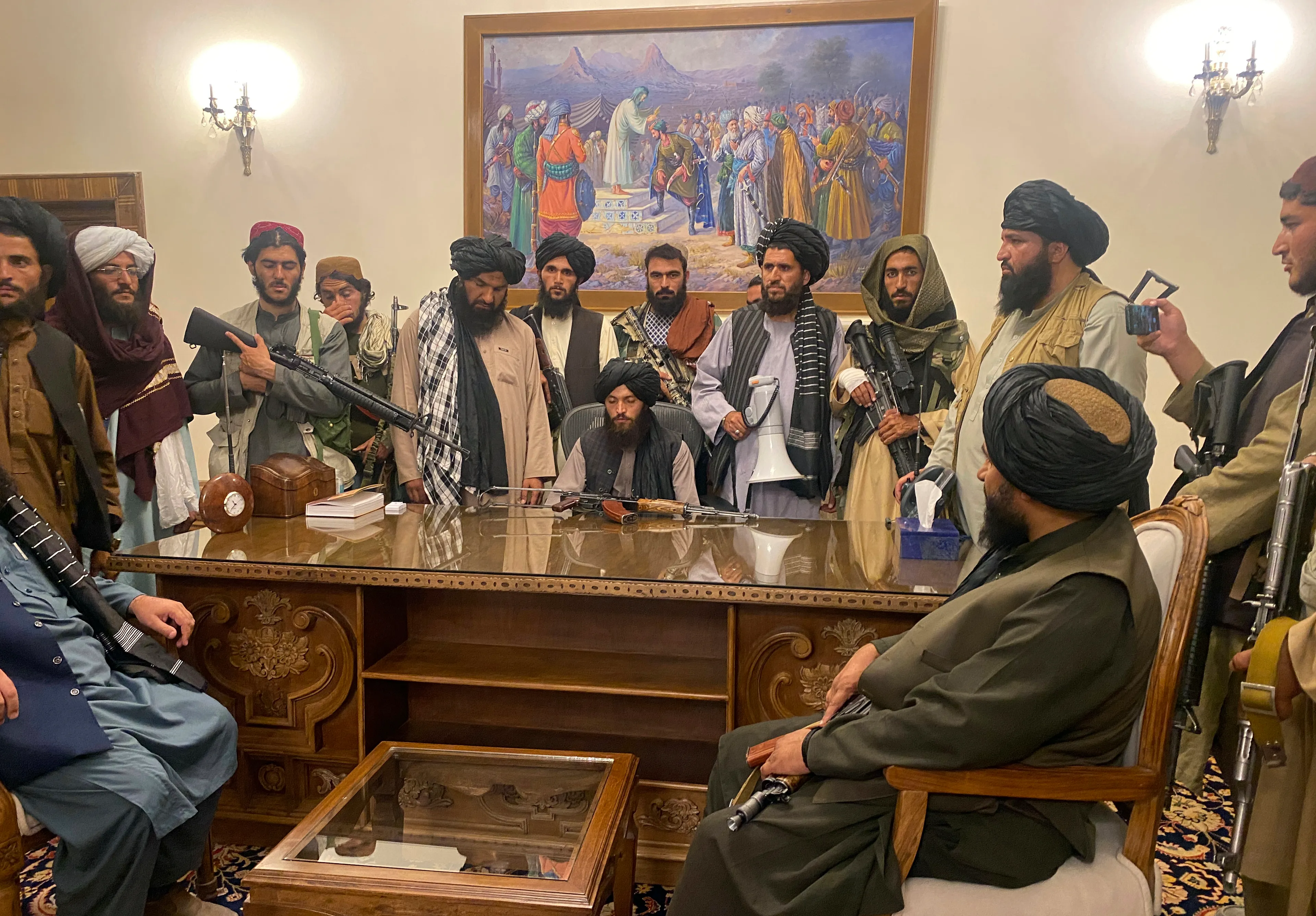 Oekraïne: wij hebben Nederlanders uit Afghanistan geëvacueerd
