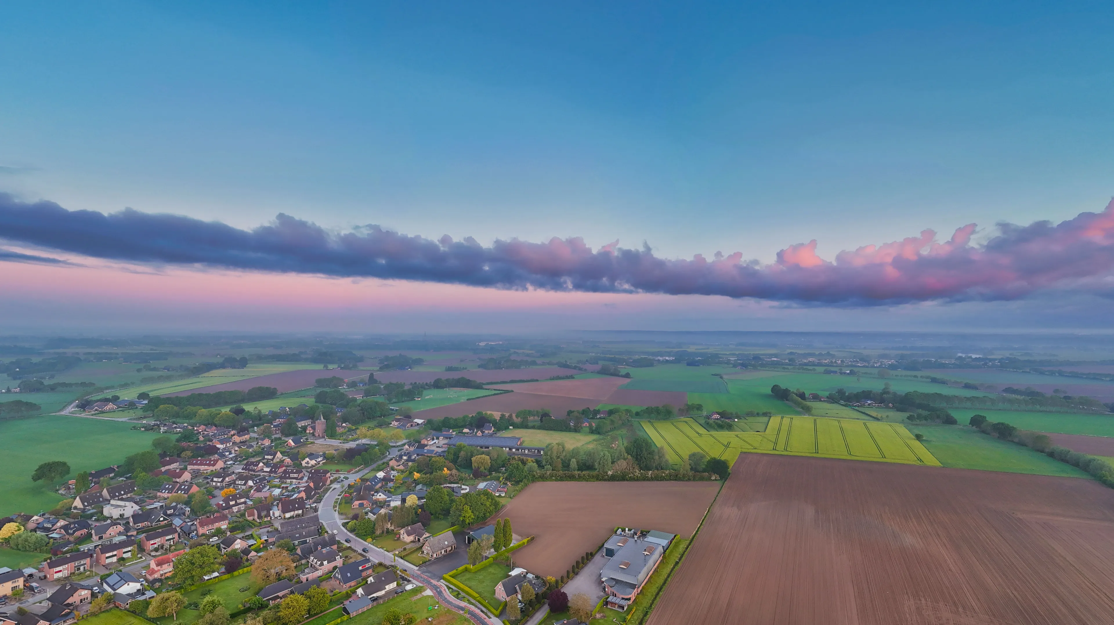 Onweer, hagel en koude wind: lenteweer laat het flink afweten