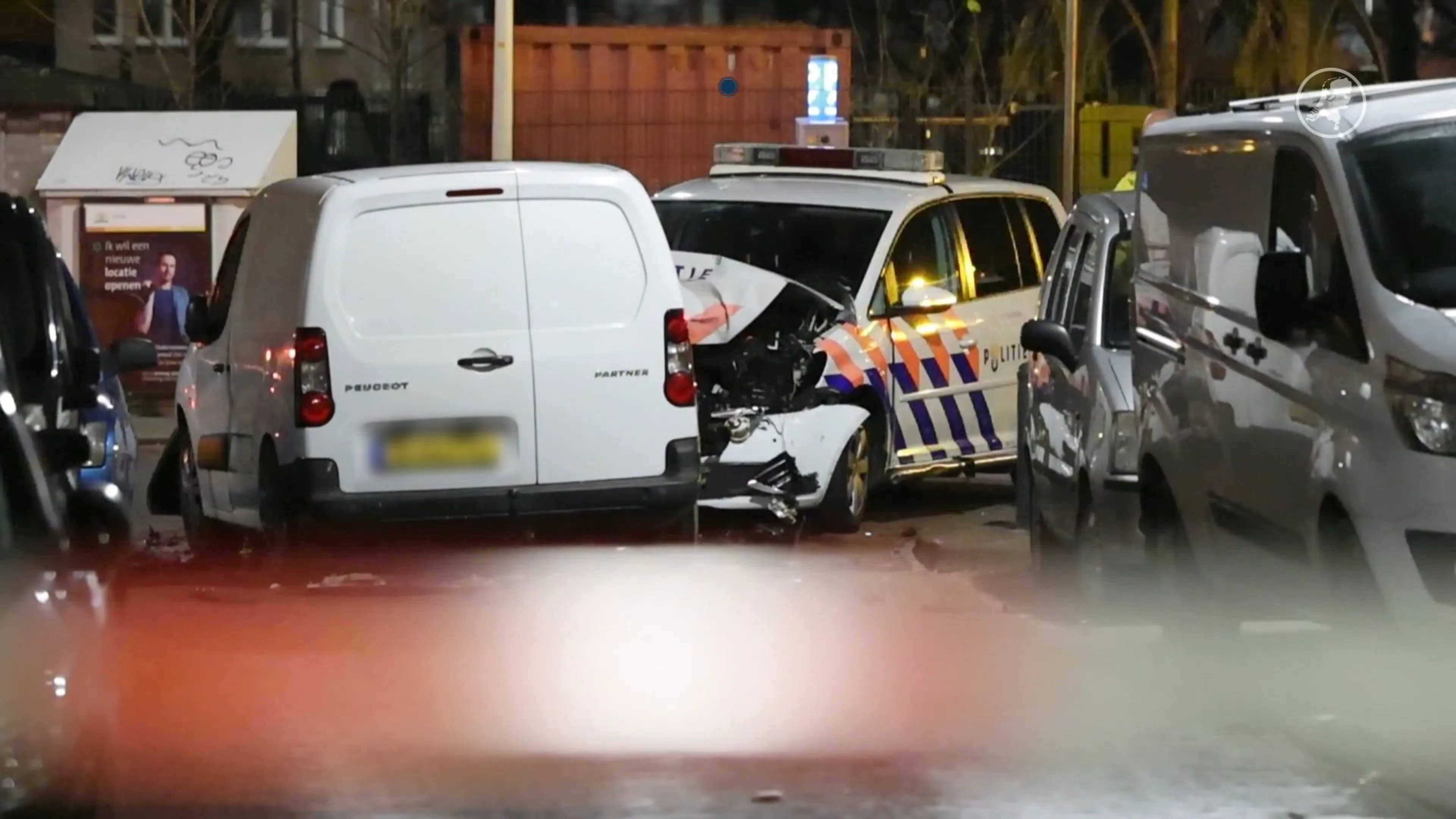Agenten aangereden door gestolen busje bij achtervolging door Den Haag