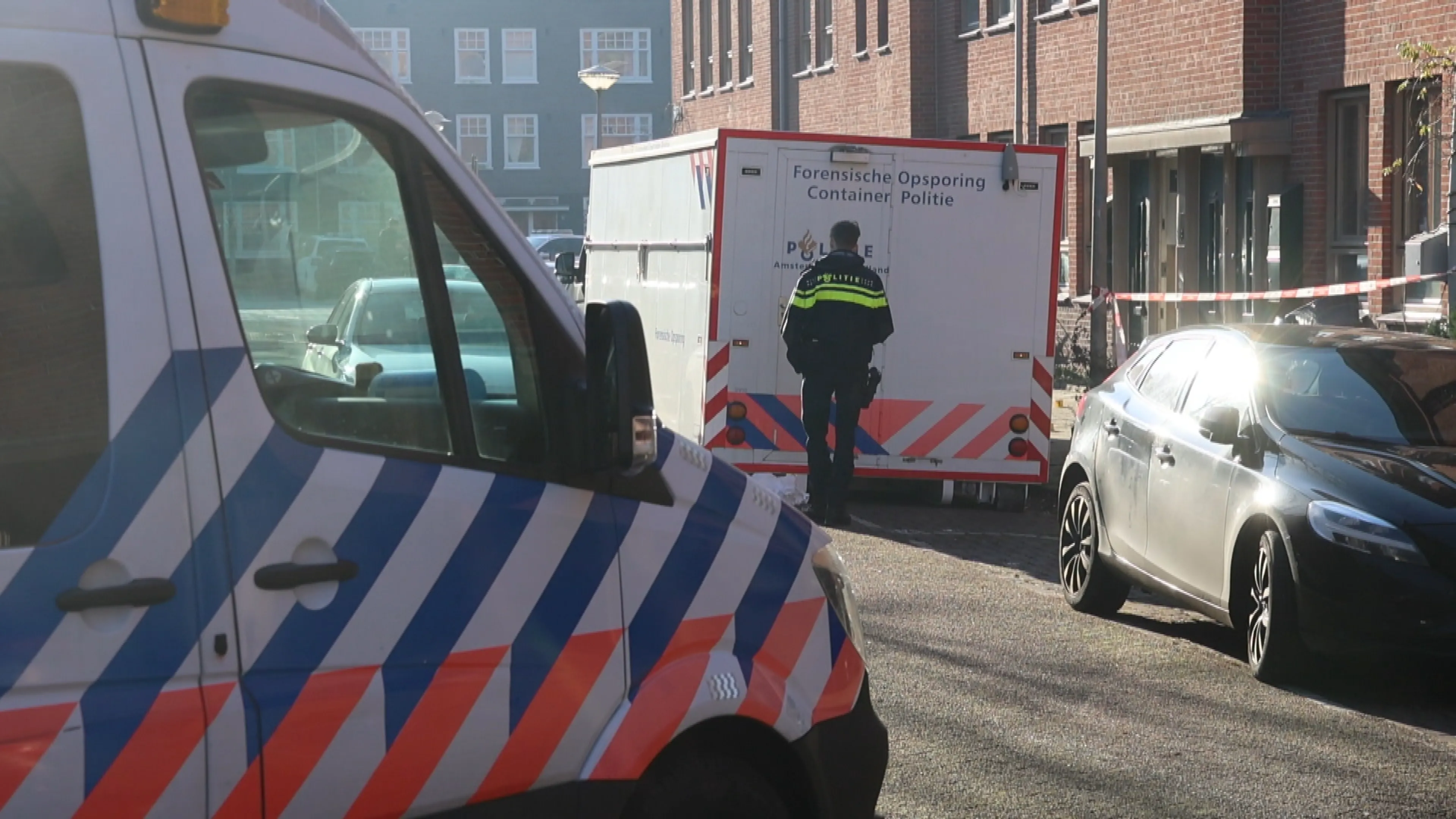Dode gevonden in woning Amsterdam, politie vermoedt misdrijf