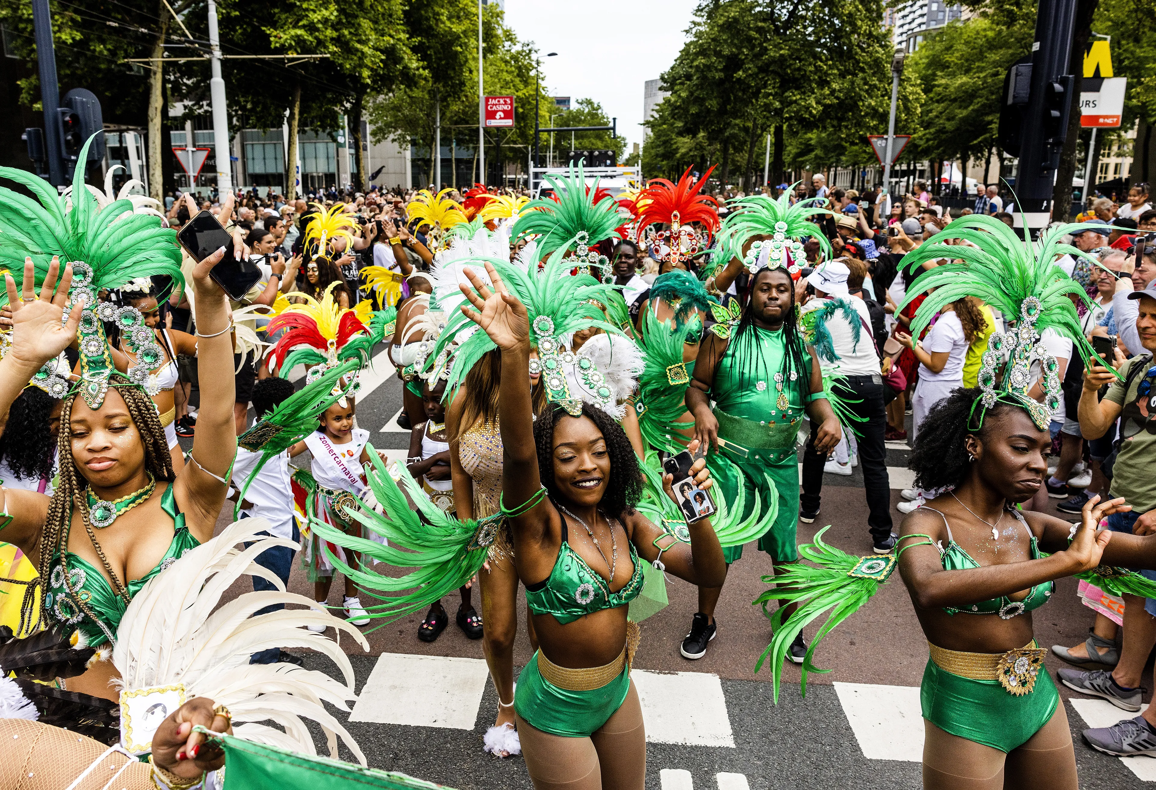 Regels voor Rotterdamse Zomercarnaval flink aangescherpt dit jaar: 'vulgair dansen' verboden