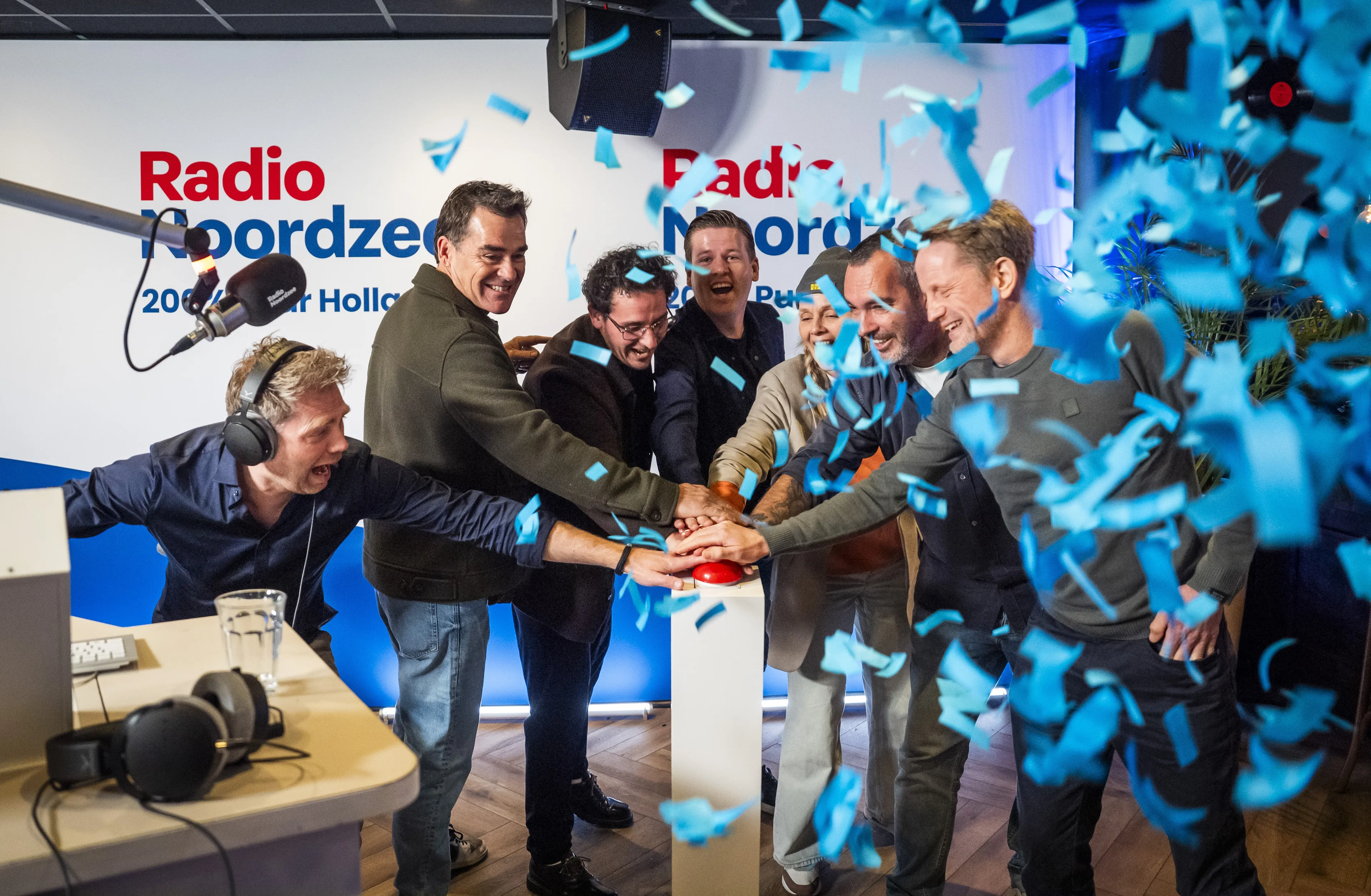 Eén jaar Radio Noordzee: vandaag vieren we ons jubileum!
