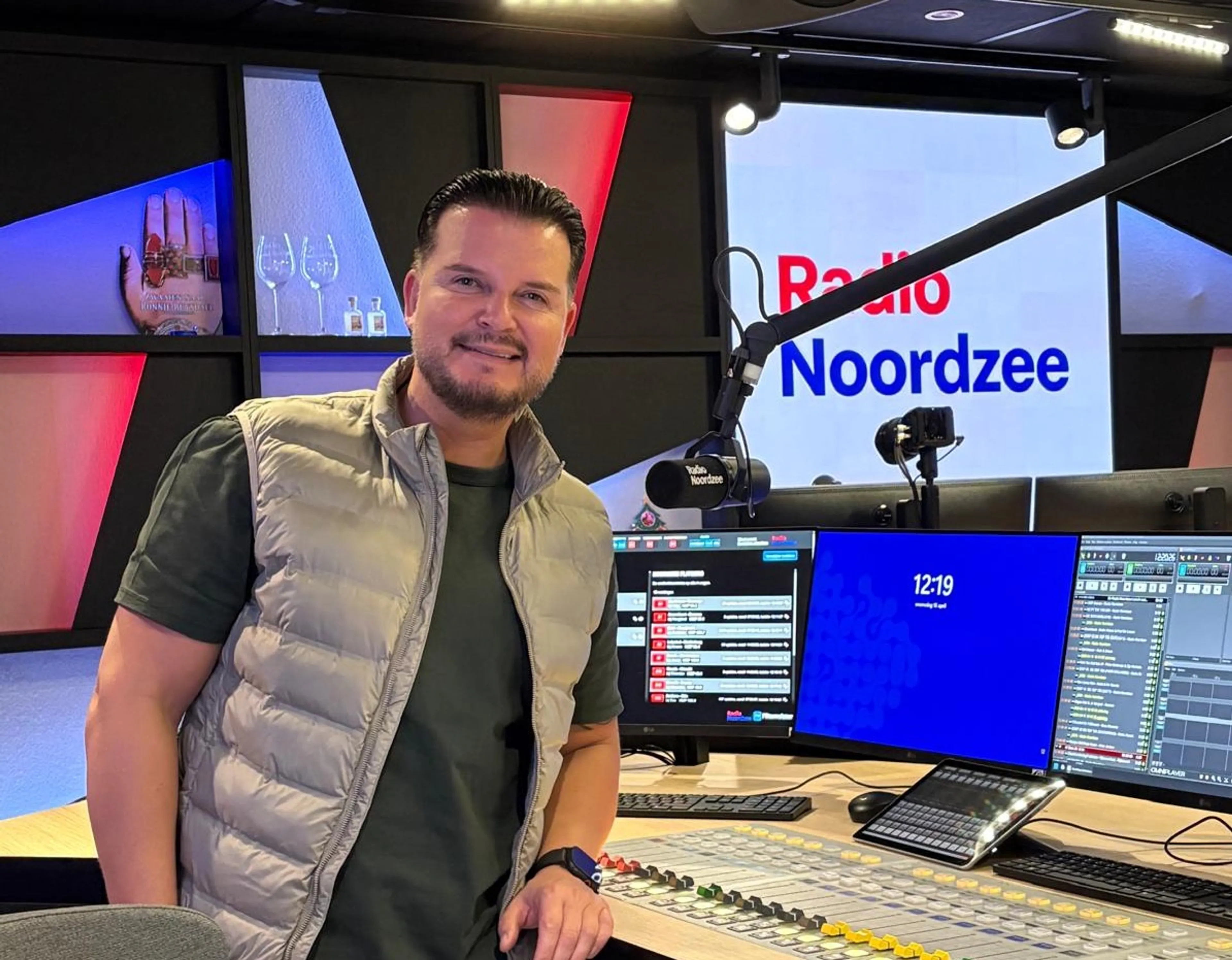 Mike Peterson presenteert deze week 'De Radio Noordzee Lunch met...'