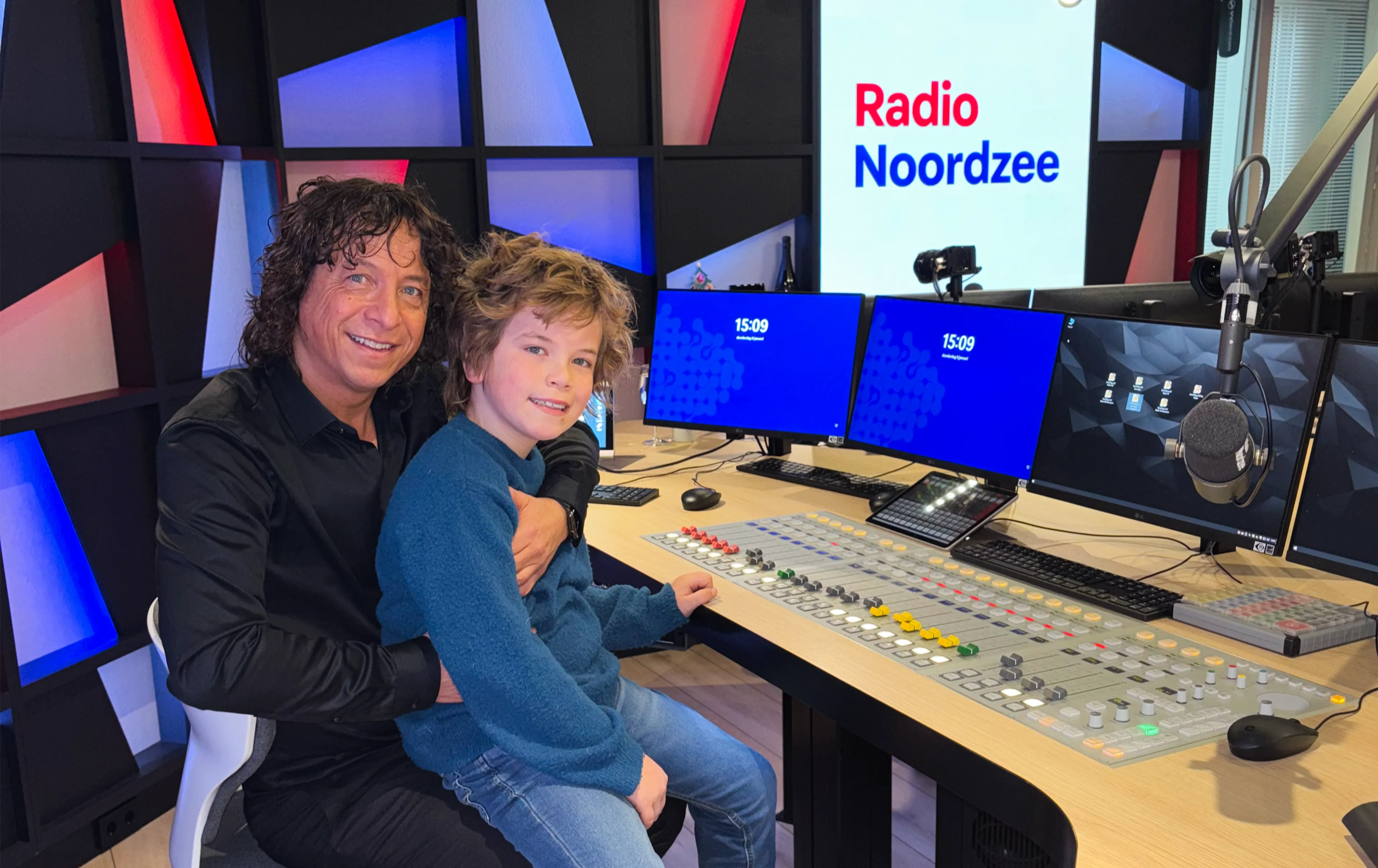 Vinzzent presenteerde 'De Radio Noordzee Lunch met...'