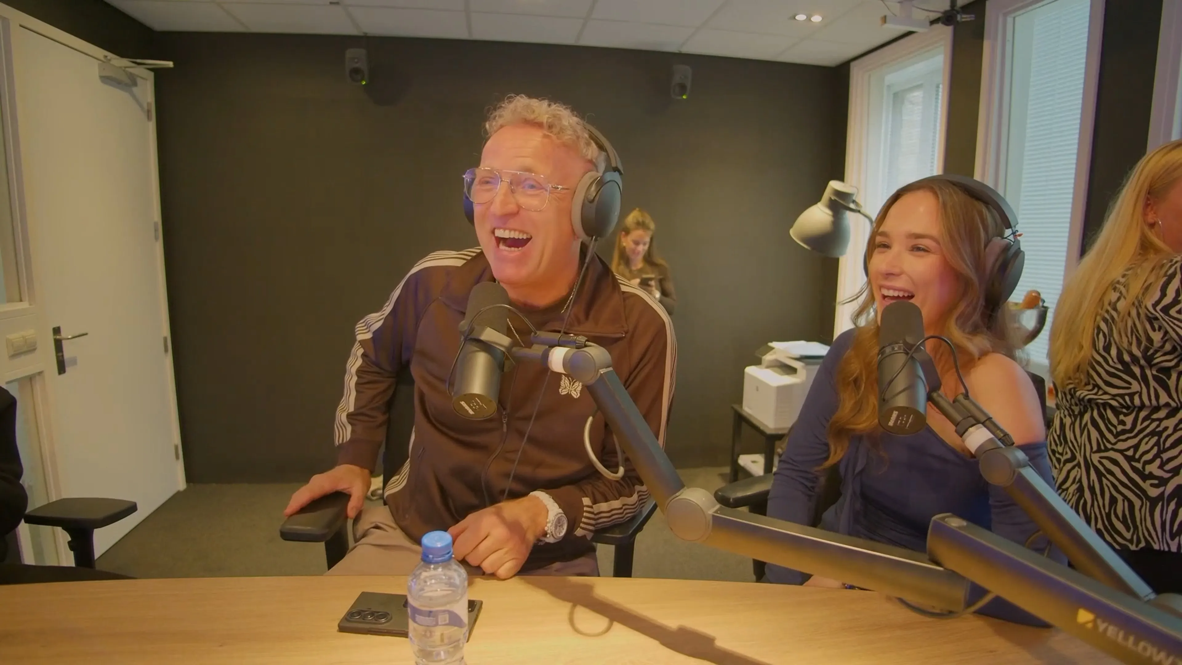 Een hoop gezelligheid én chaos met Gordon & Lisa Rose bij Cruijff & De Mol
