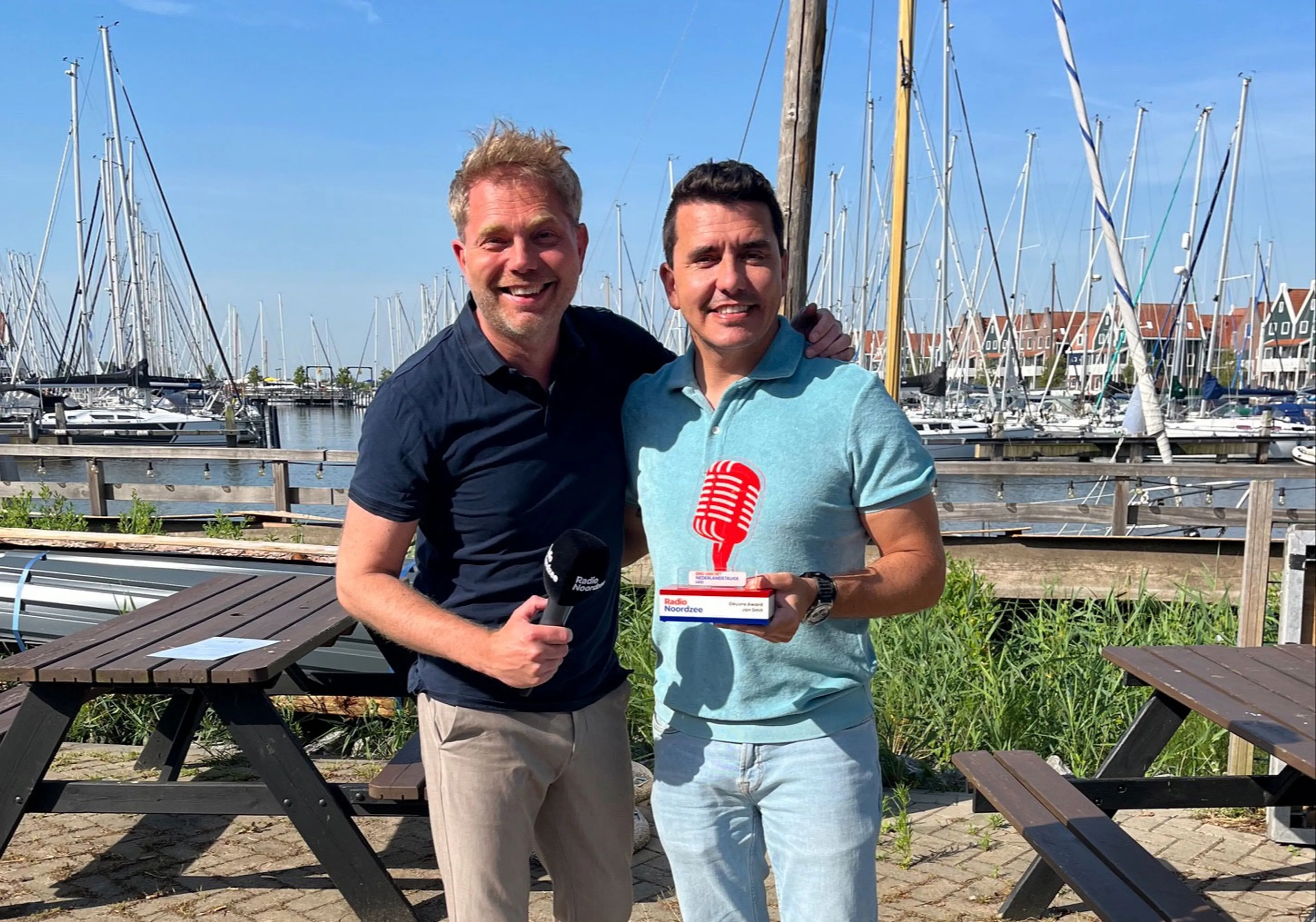 Jan Smit ontvangt Radio Noordzee Oeuvre Award