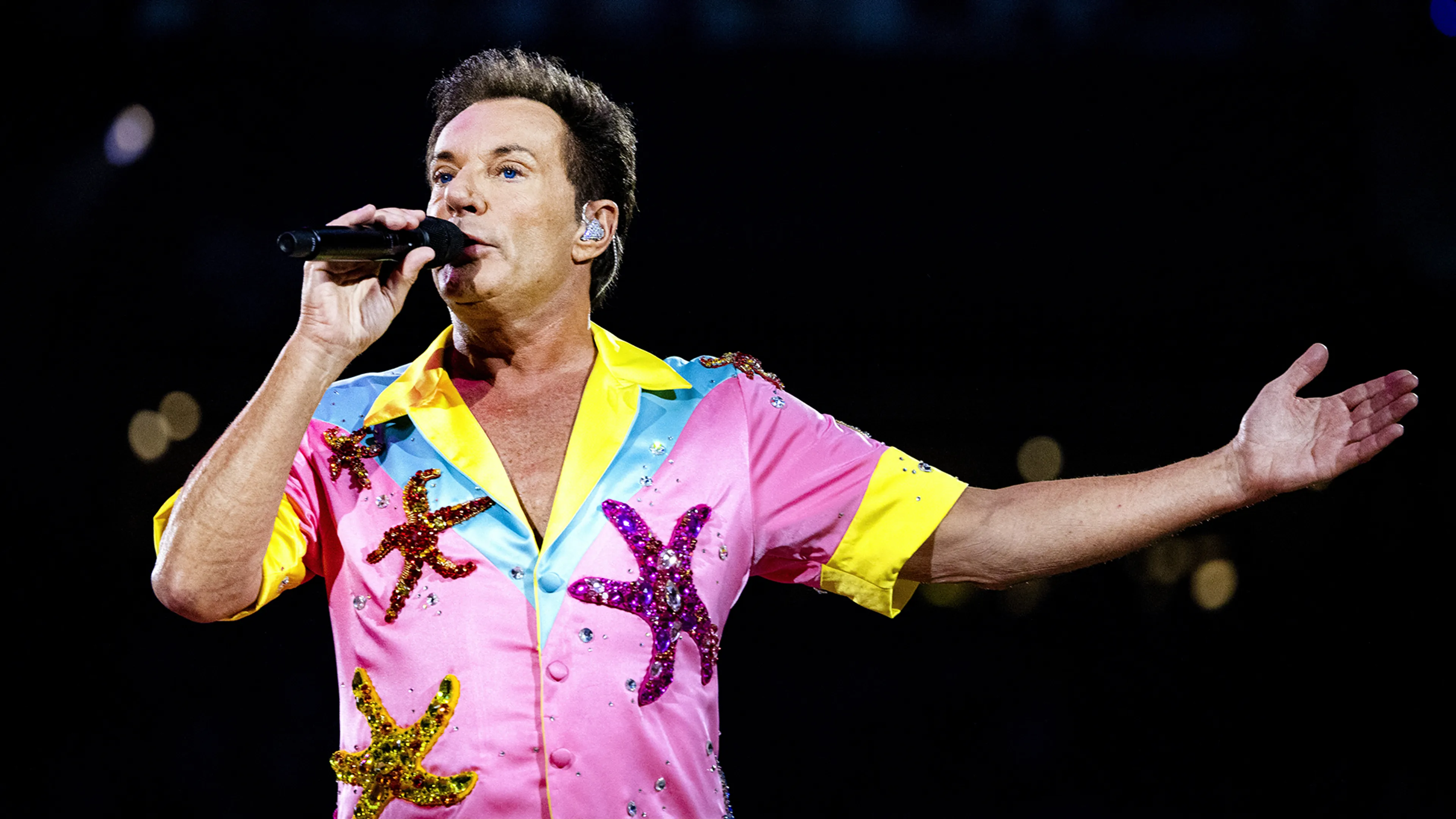 WK-hit ‘Rood, Wit, Blauw’ van Gerard Joling uitgeroepen tot Hollandse HitFlits
