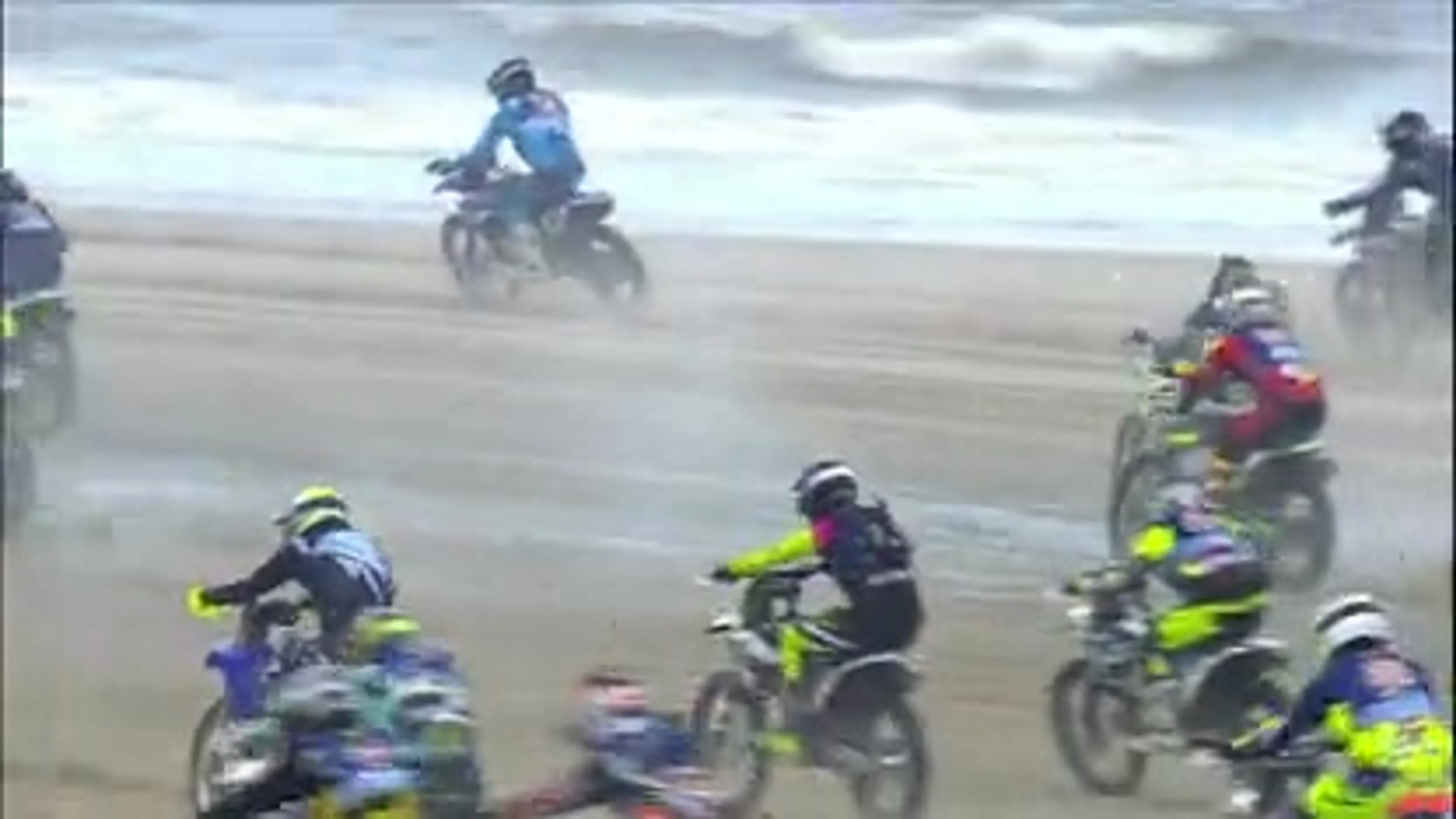 Heerlijke chaos tijdens Red Bull Knock op strand Scheveningen