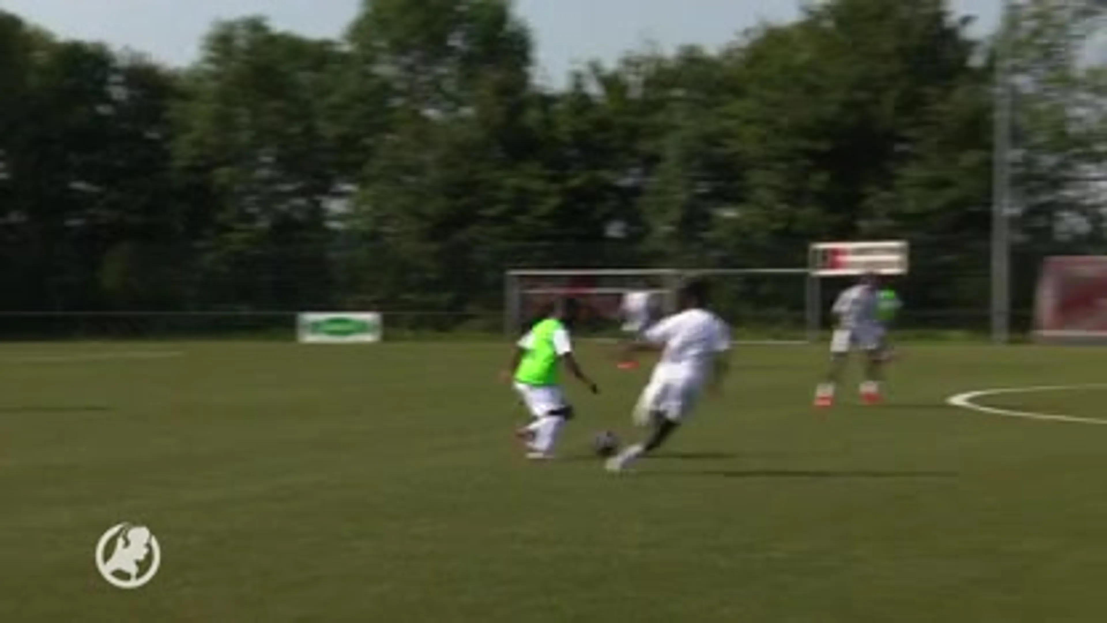 Voetbalspelers Suriname op trainingskamp hopen op doorbraak