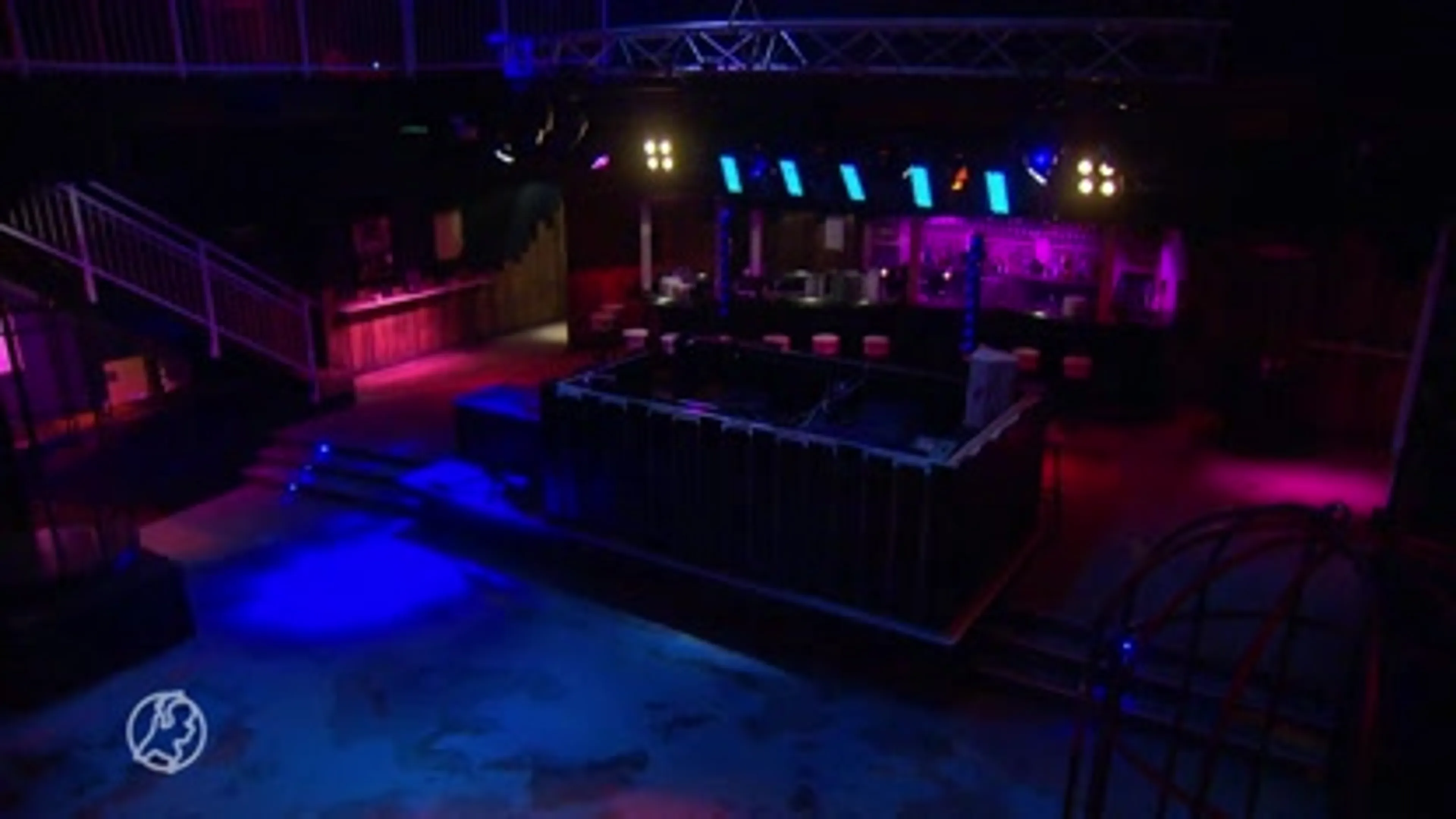 Dansen met een mondkapje op? Groningse nachtburgemeester wil proef met heropening nachtclubs
