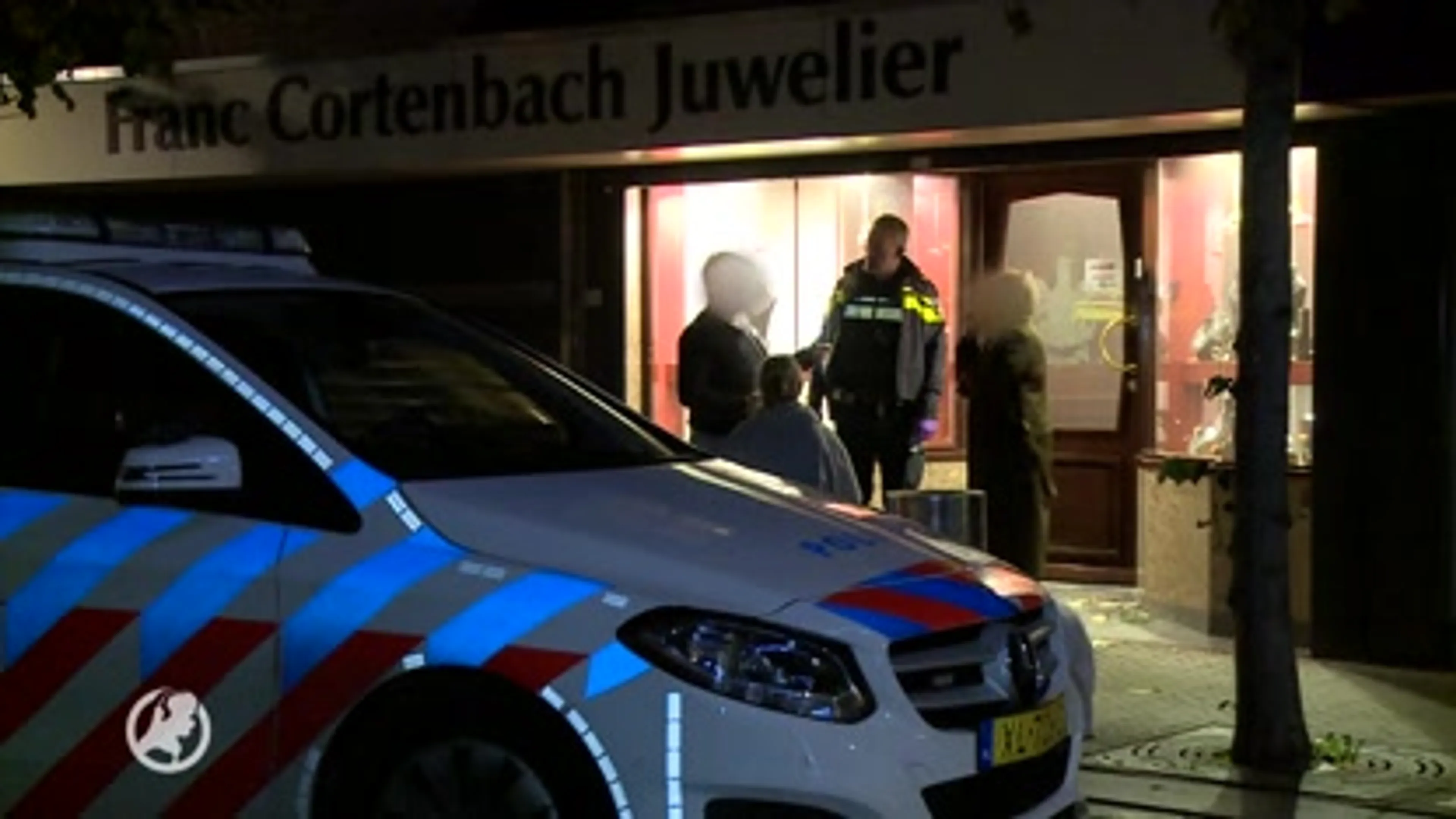 Twee medewerkers vastgebonden bij overval op juwelier in Waalwijk