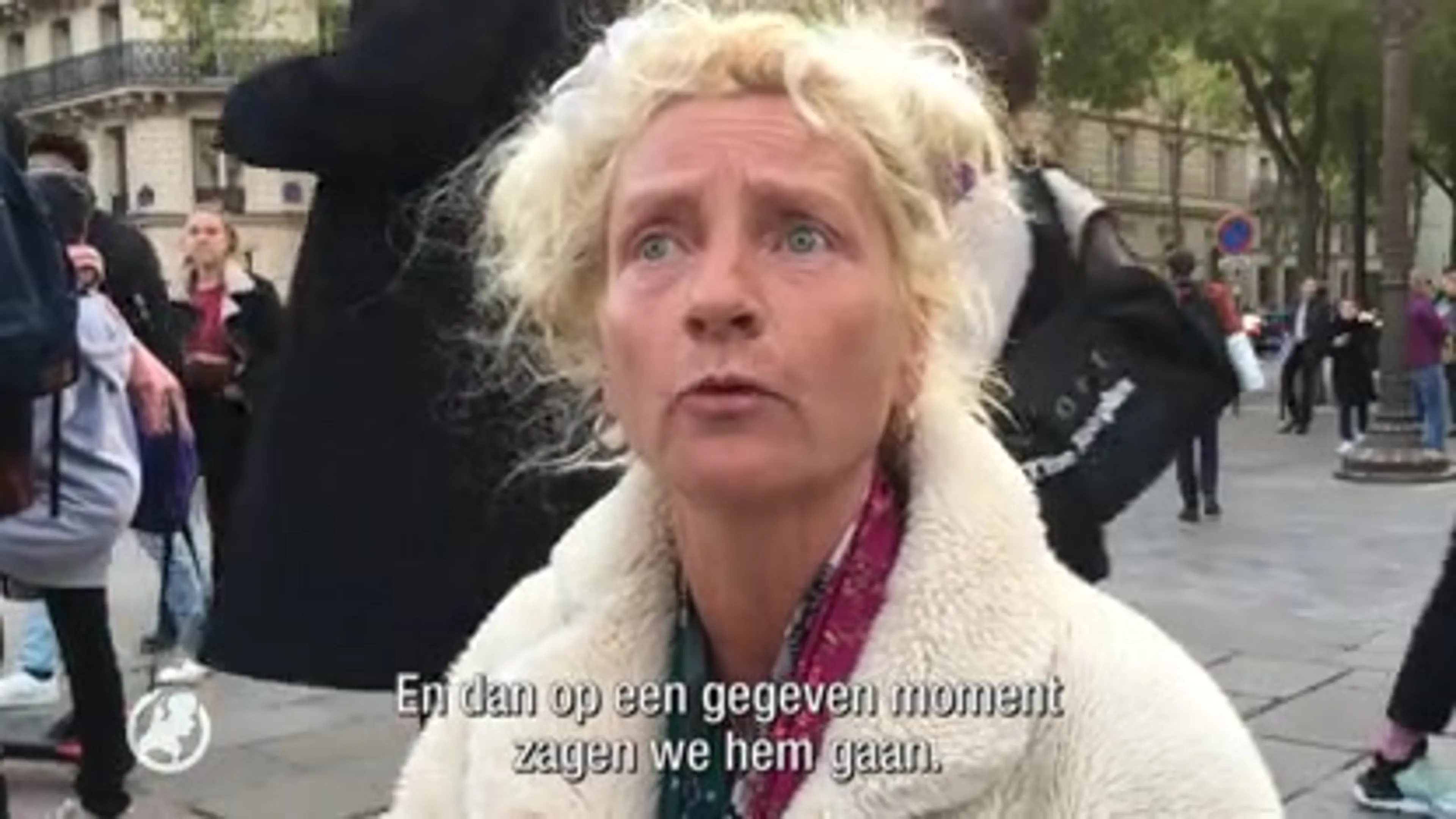 Toeschouwer brand Notre-Dame: 'Dit doet pijn in je hart'