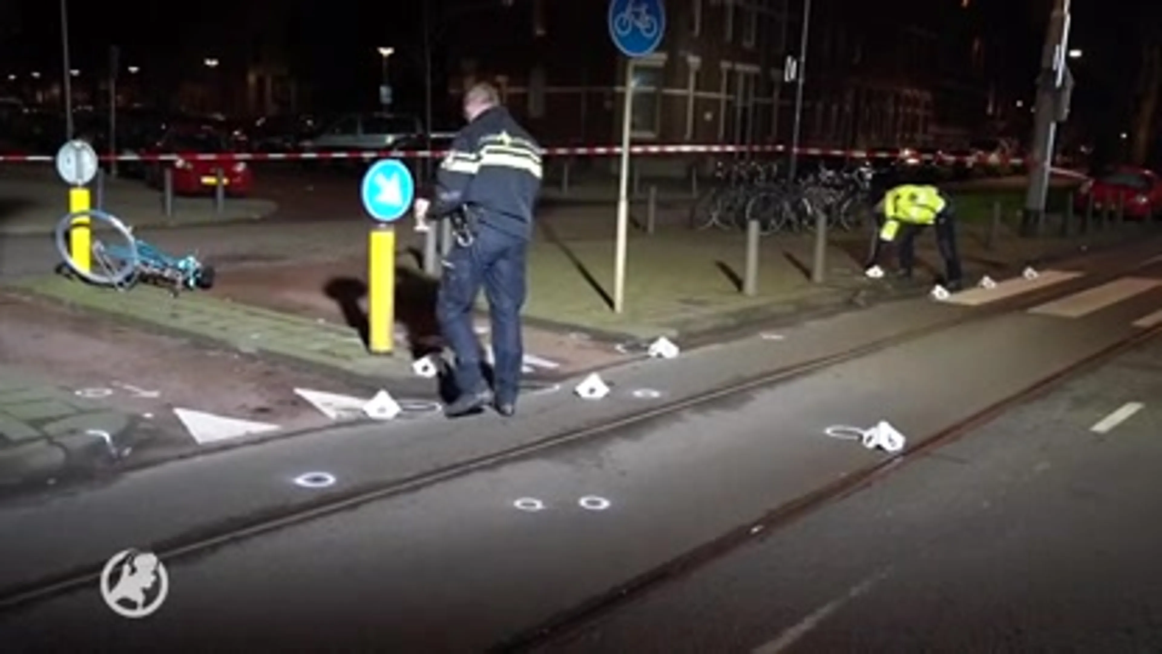 Automobilist rijdt door na heftig ongeluk met fietser in Rotterdam