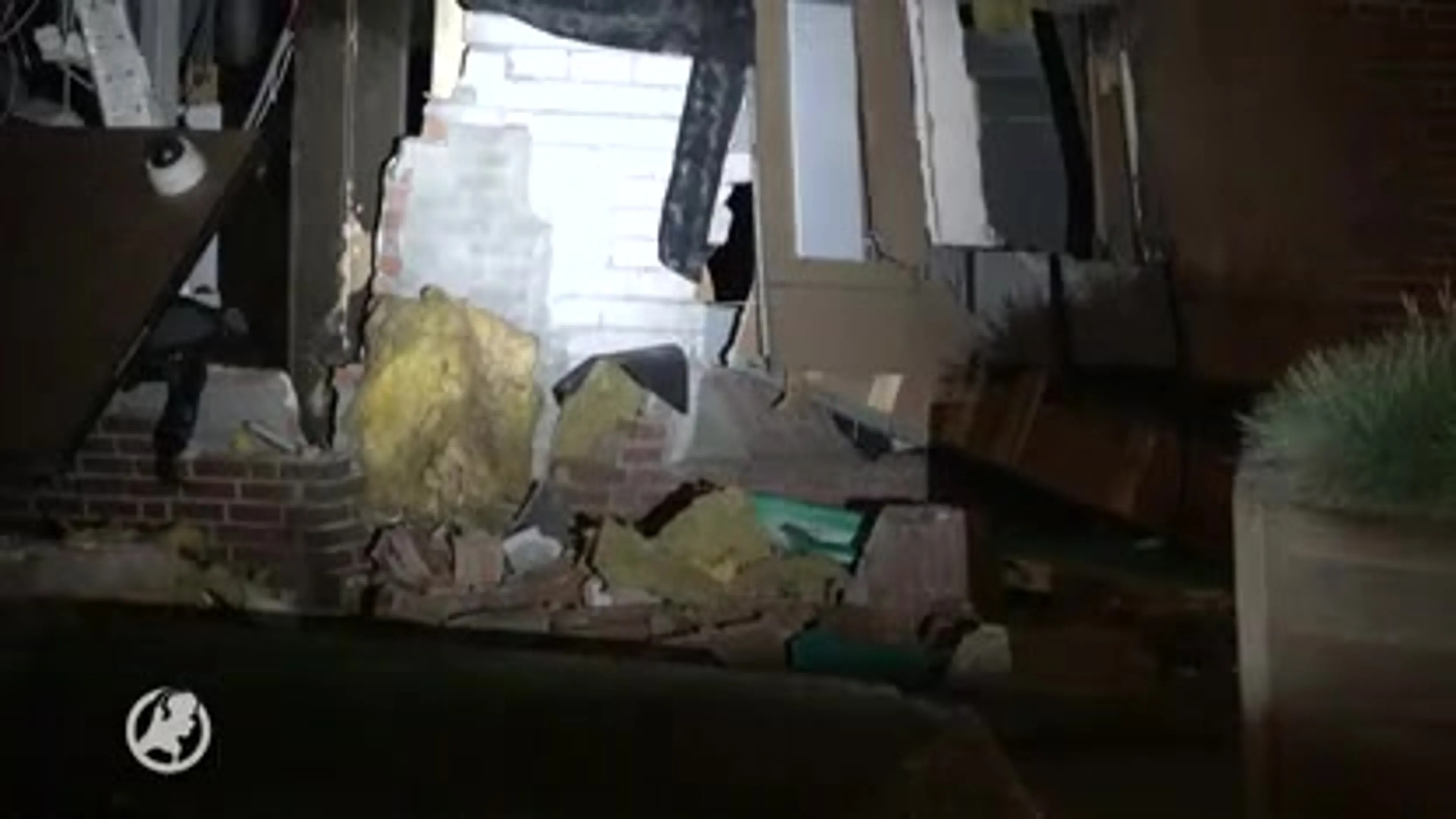 Ravage na plofkraak op twee pinautomaten in Noord-Scharwoude