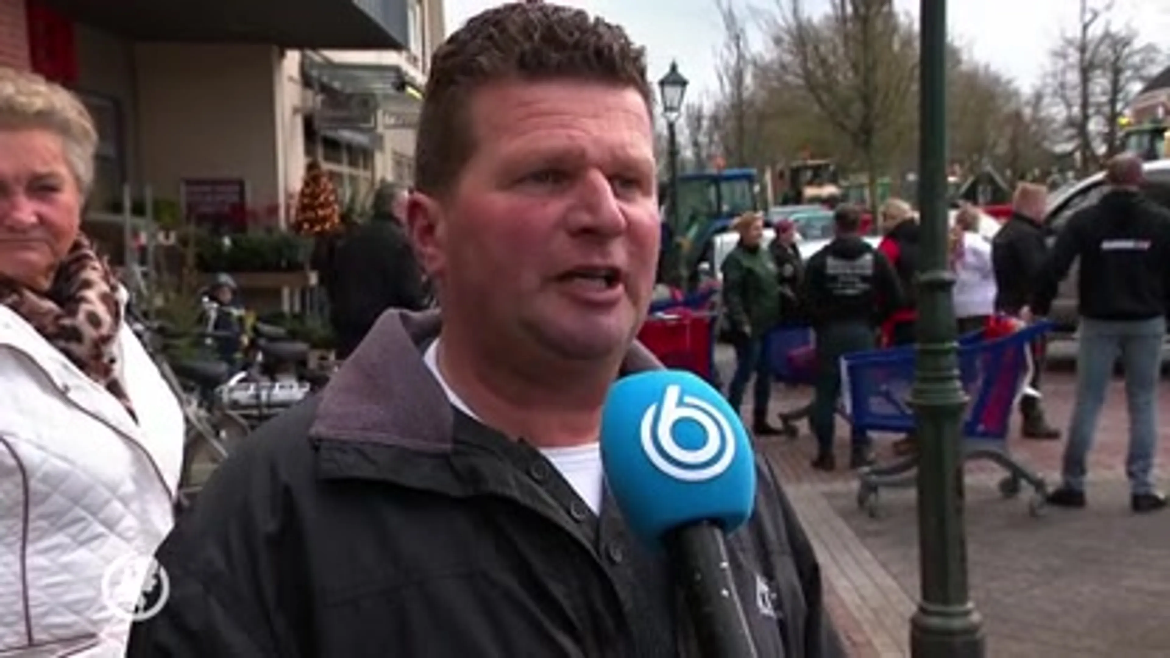 Boeren 'plunderen' supermarkt als waarschuwing: zo zien lege schappen eruit