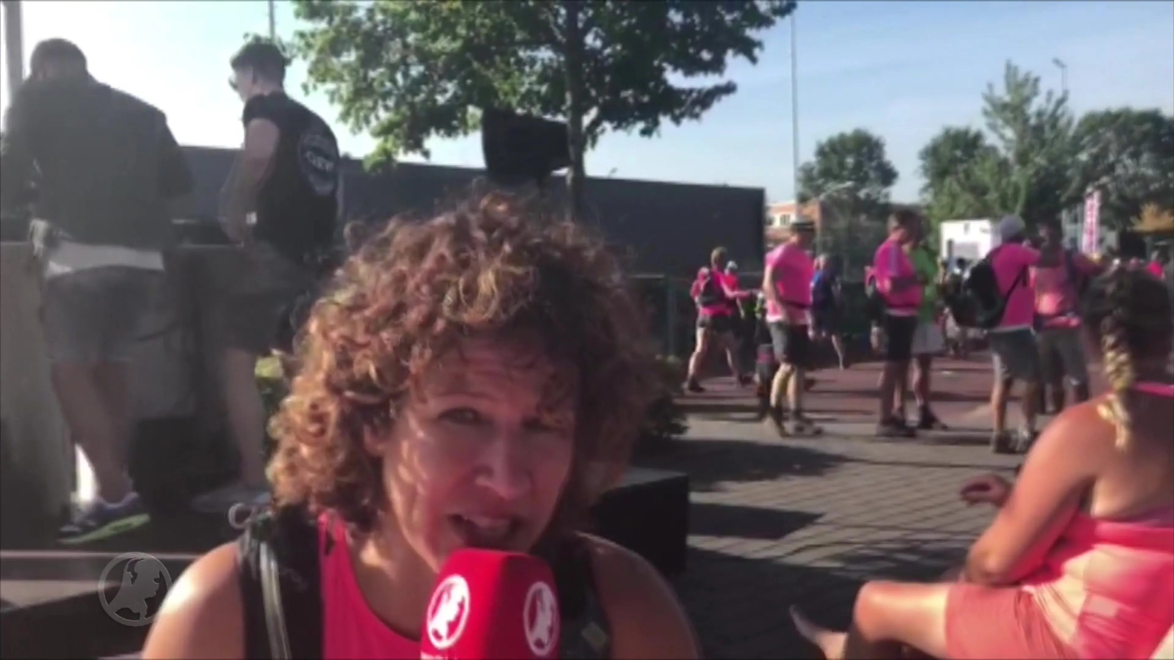 Dag 2 van de Vierdaagse: Evelien heeft pijn aan haar enkel